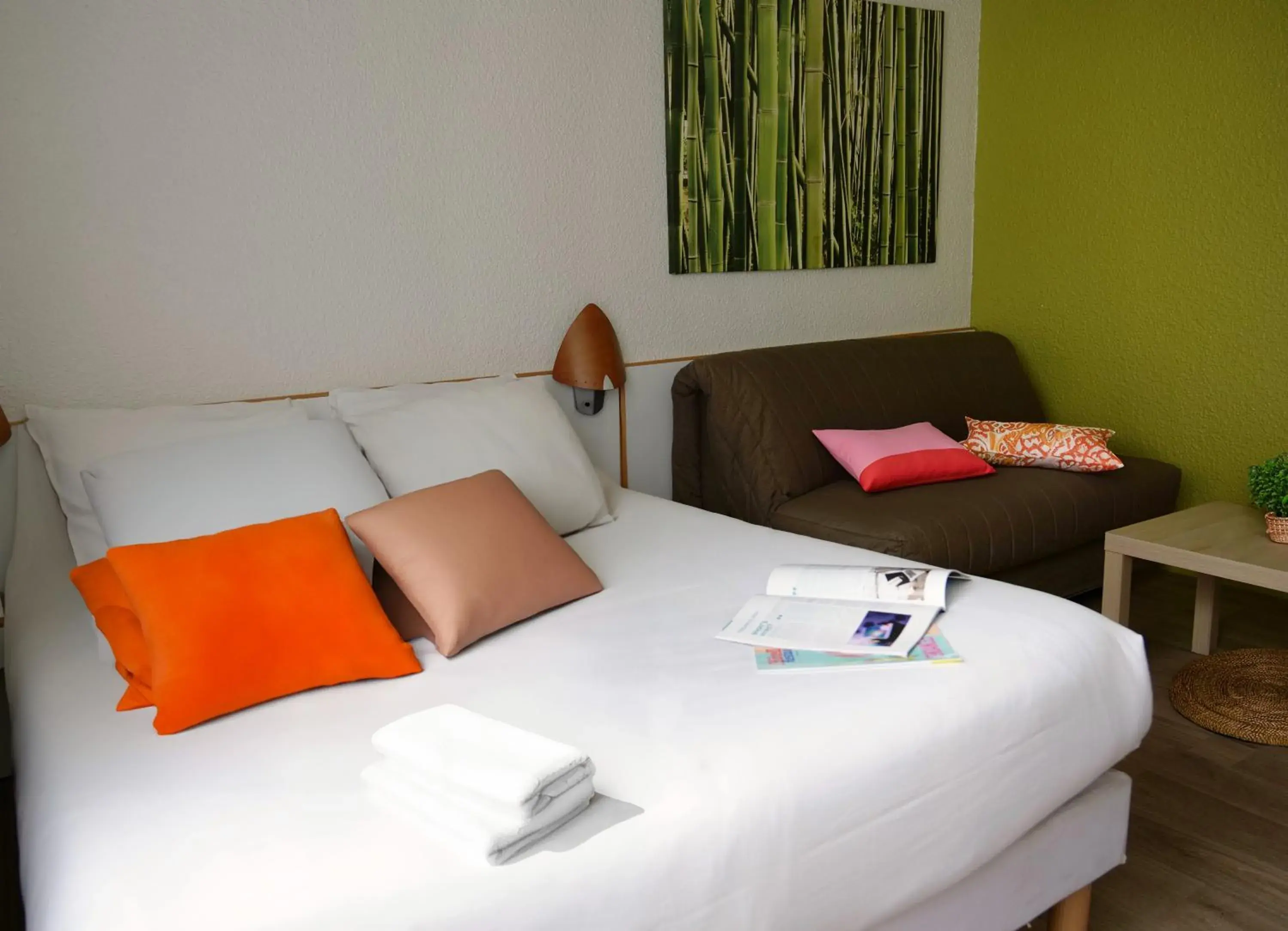 Living room, Bed in Lorient Résidence Living room, Bed in Lorient Résidence