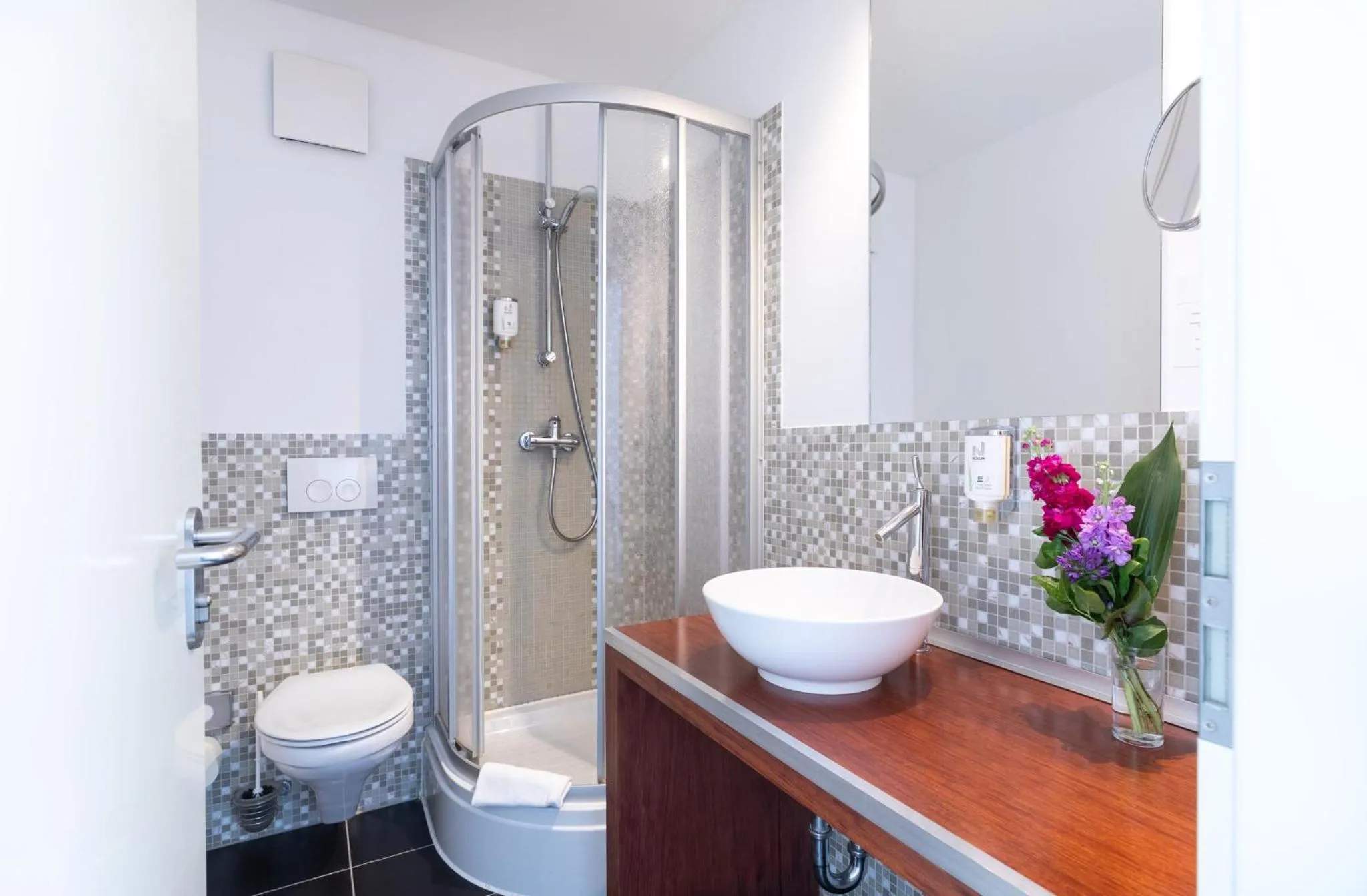 Bathroom in Hotel Aviva