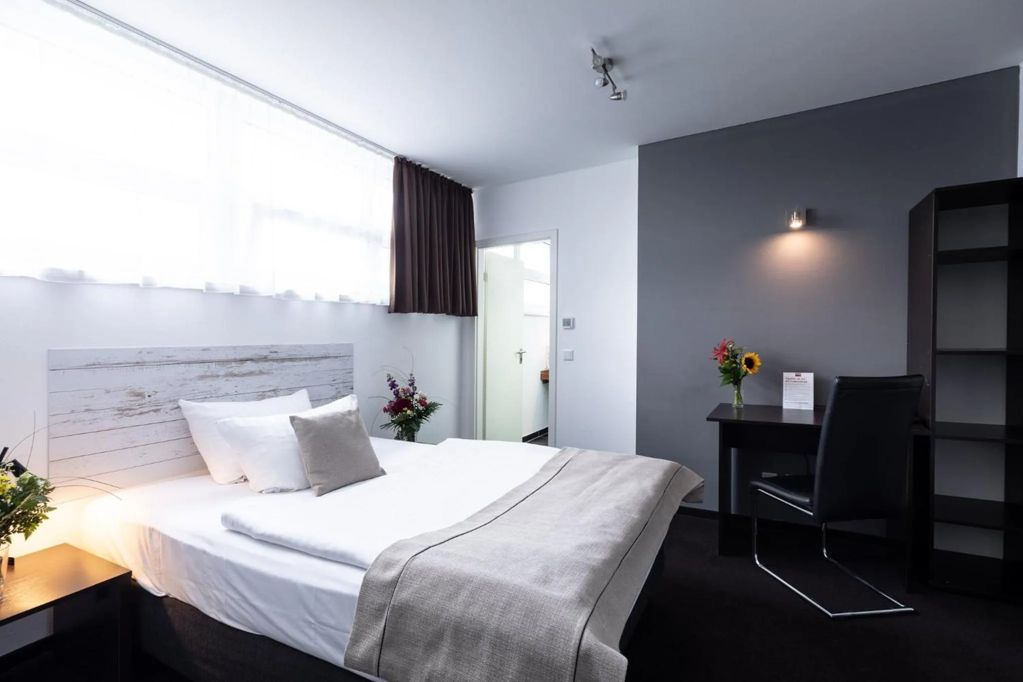 Photo of the whole room, Bed in Hotel Aviva