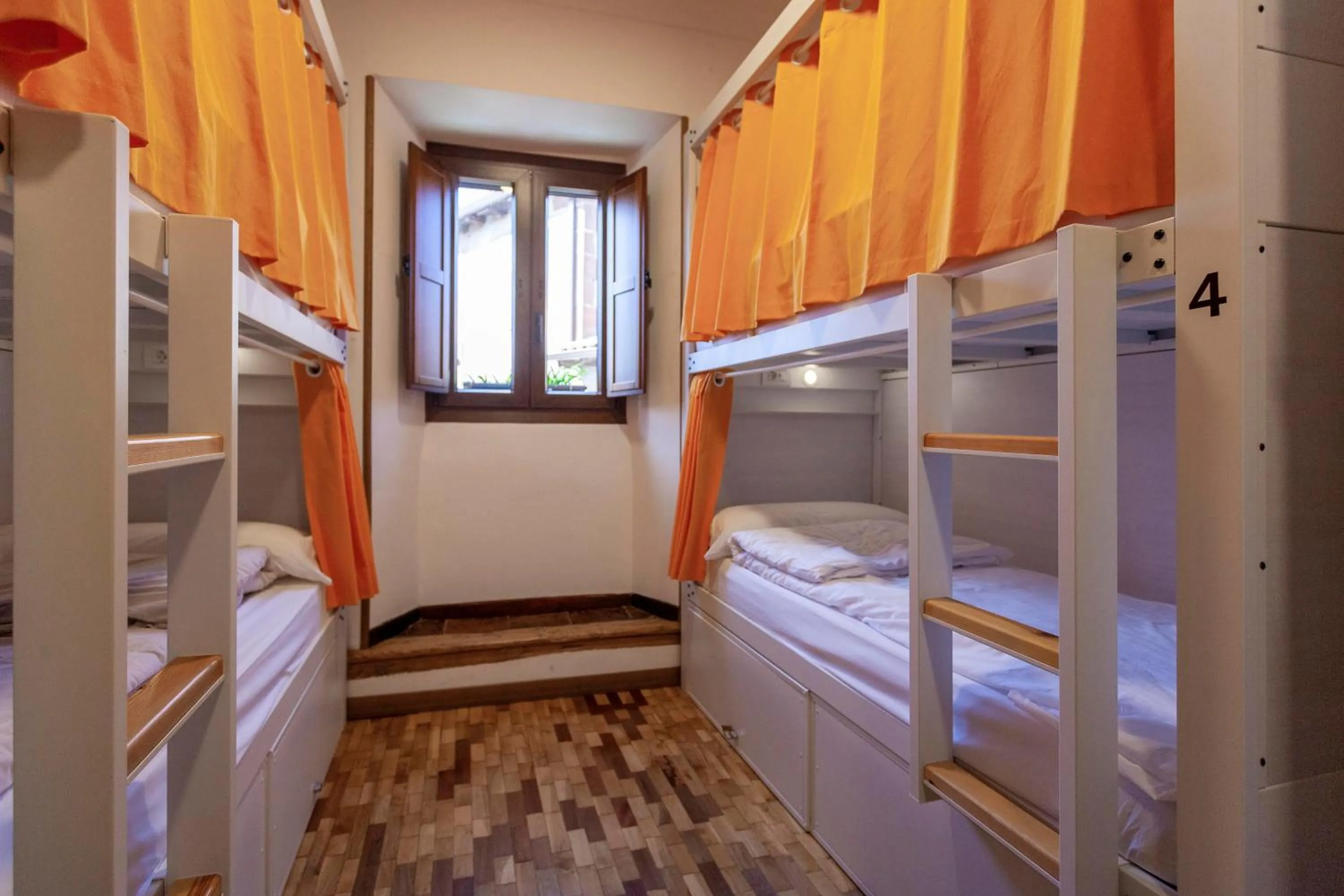 Bedroom, Bed in El Albergue de Sigüenza