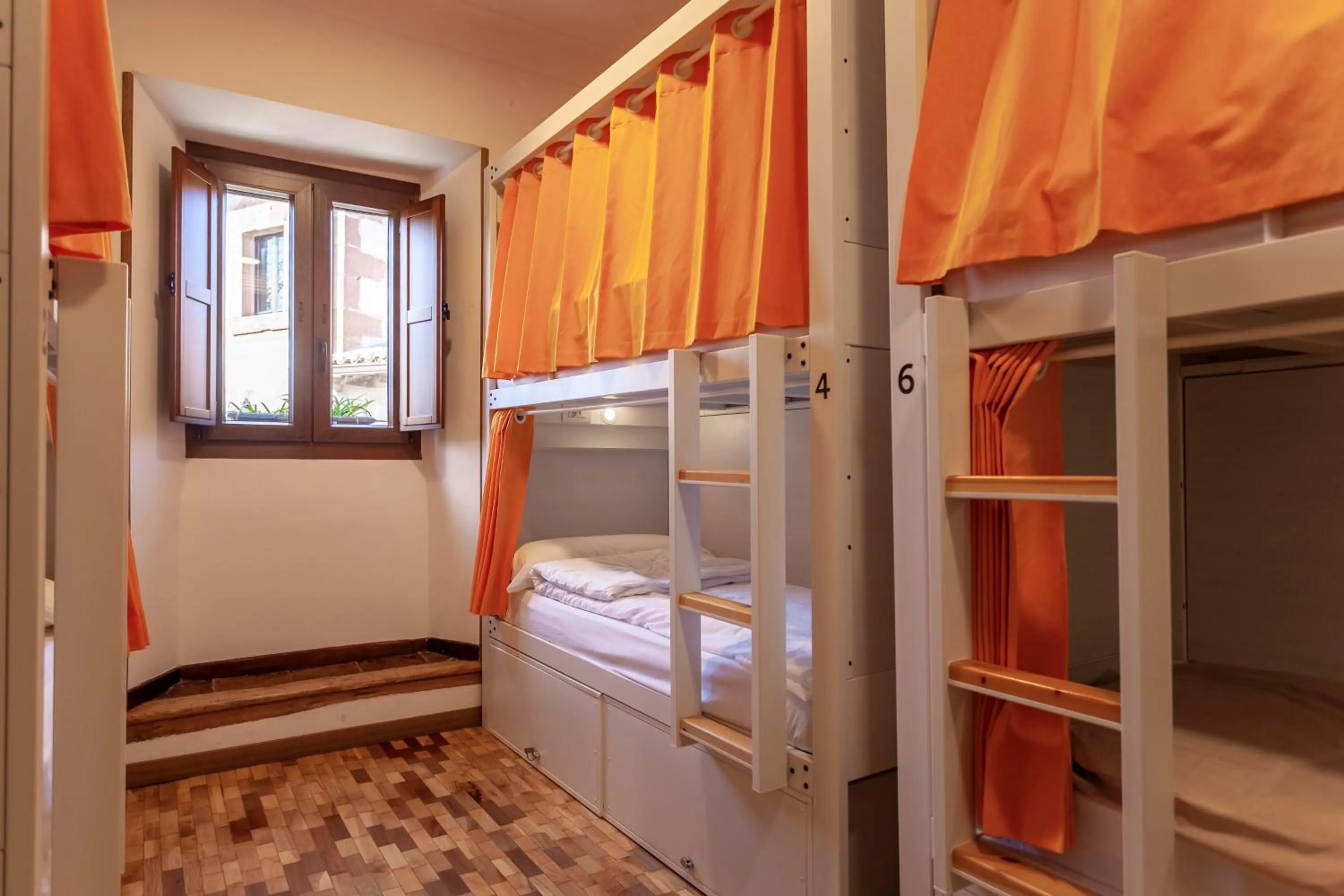 Bedroom, Bed in El Albergue de Sigüenza