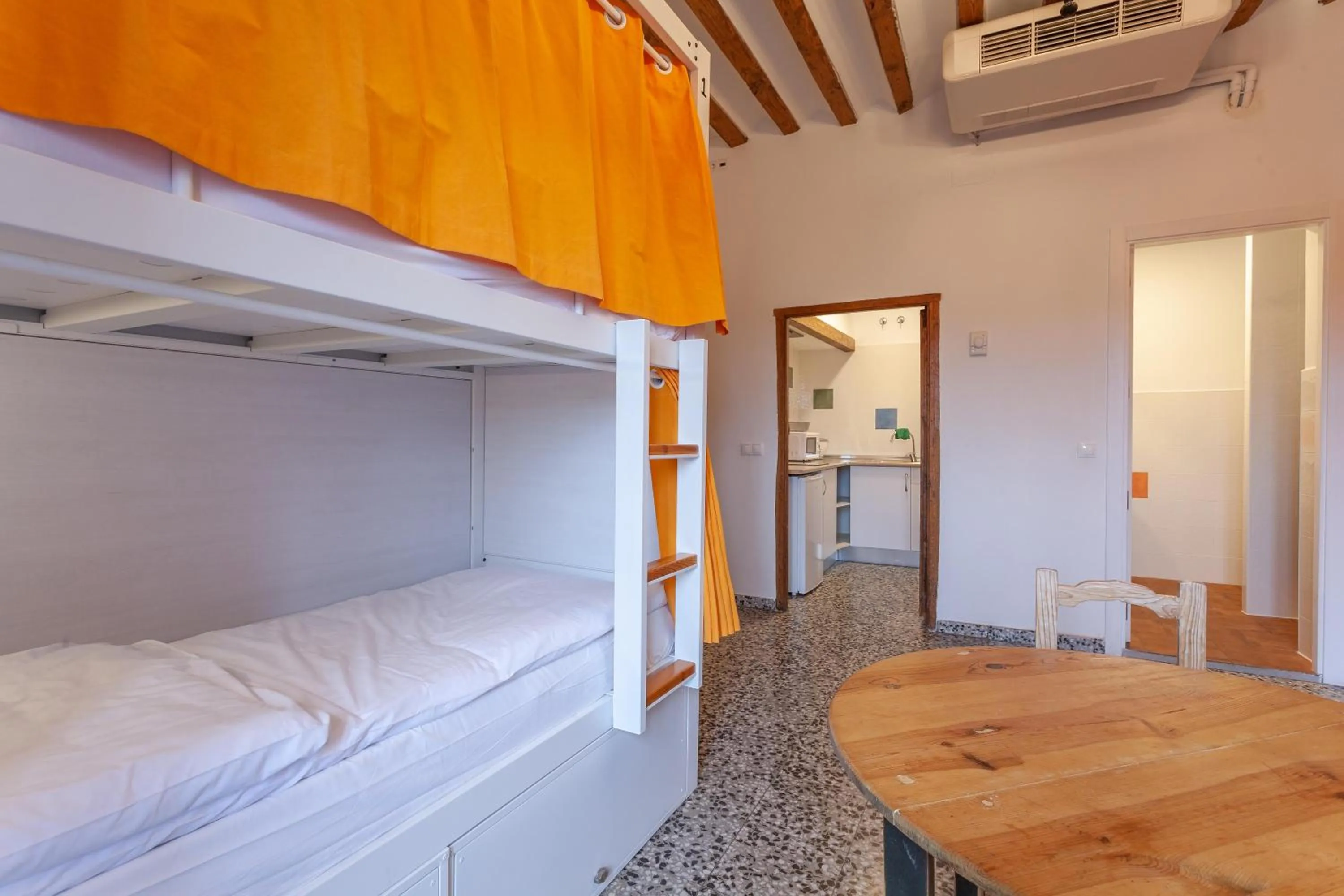 Bedroom, Bed in El Albergue de Sigüenza