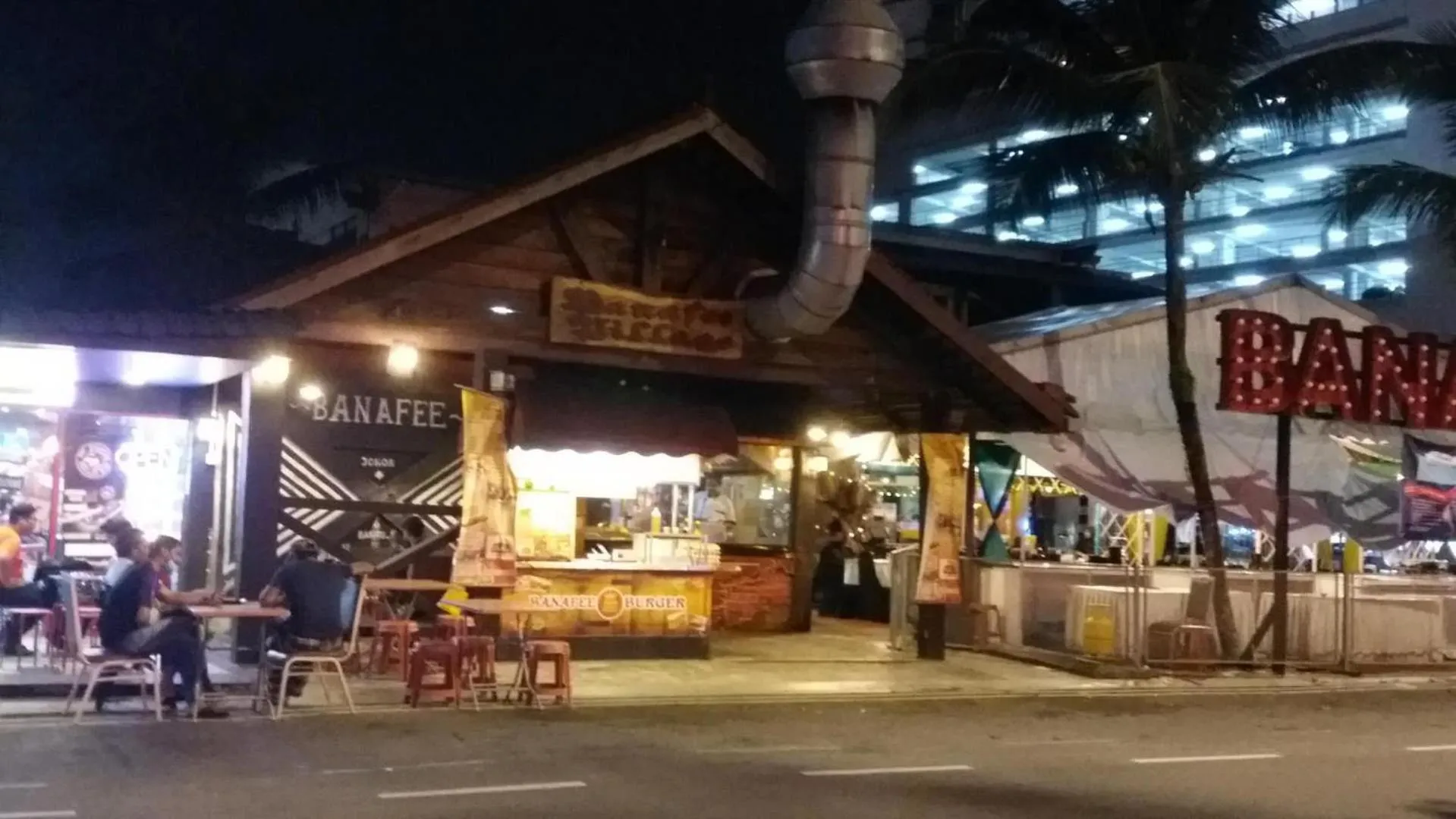 Restaurant/places to eat in Twin Galaxy Residences