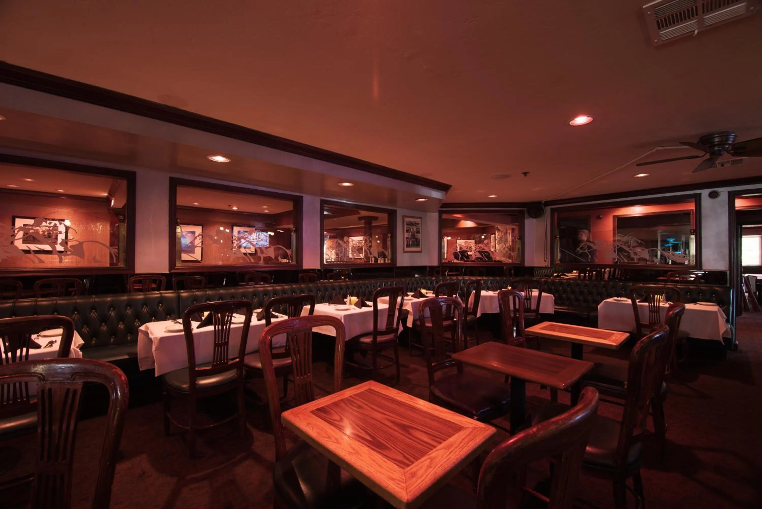 Restaurant/places to eat in Winners Circle Resort