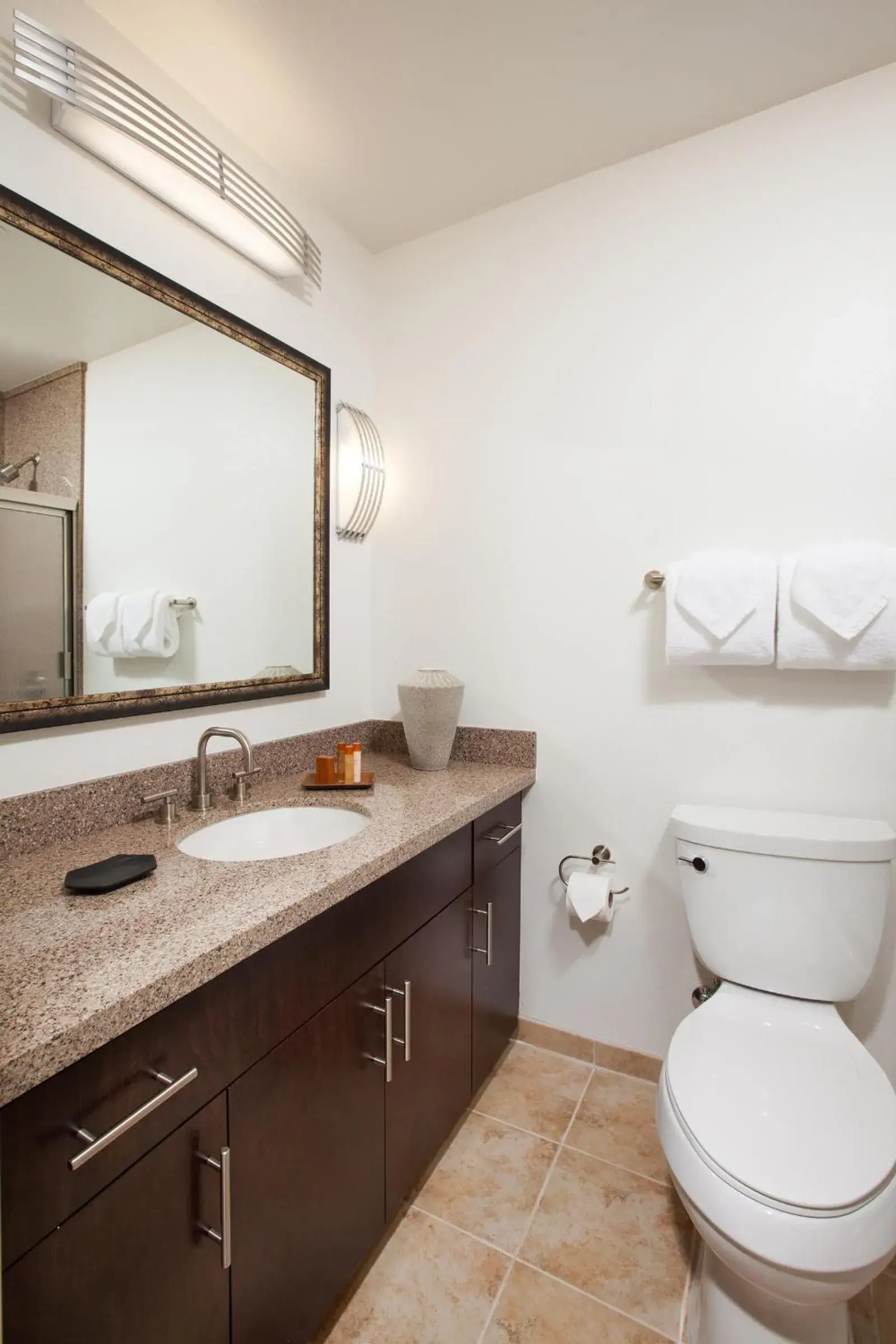 One-Bedroom Suite in Winners Circle Resort One-Bedroom Suite in Winners Circle Resort