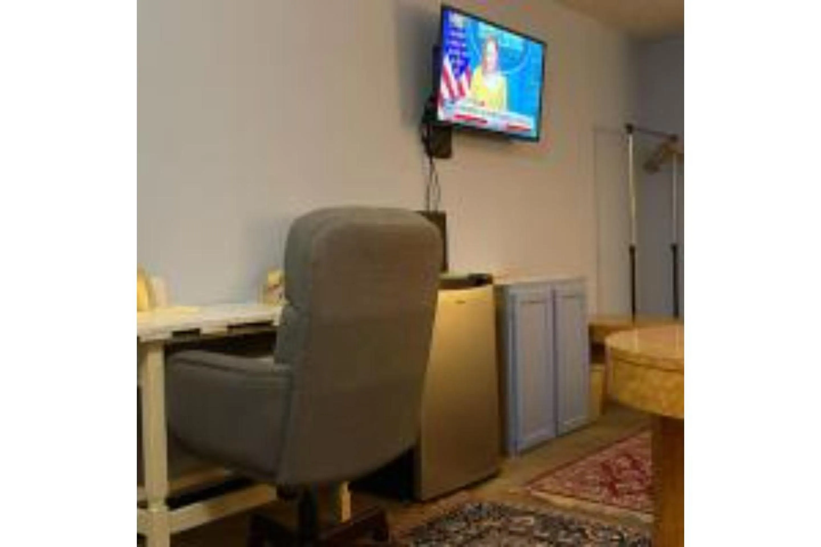 Seating area in Lake Country Inn