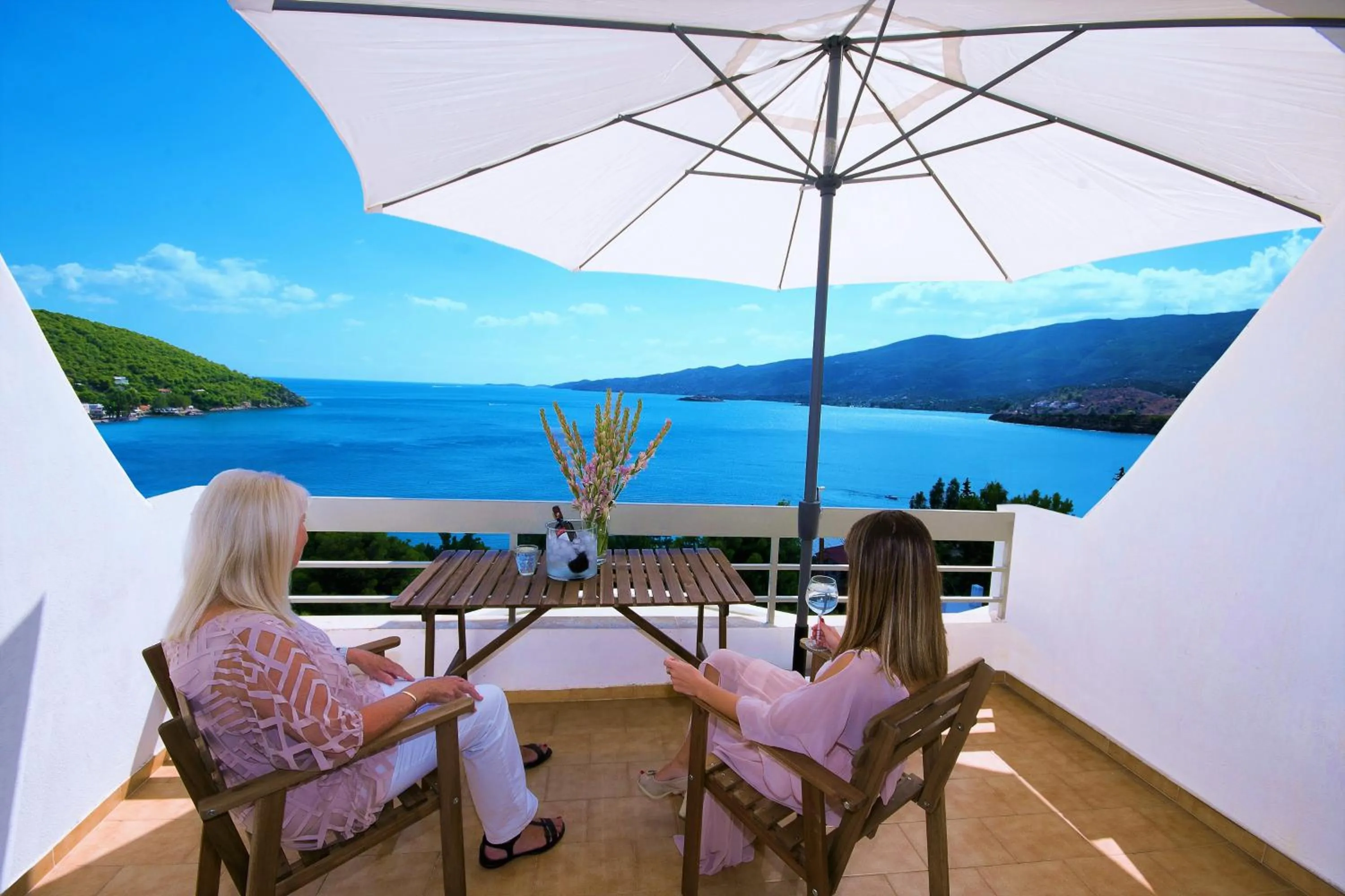 One-Bedroom Apartment with Sea View in Panorama Apartments