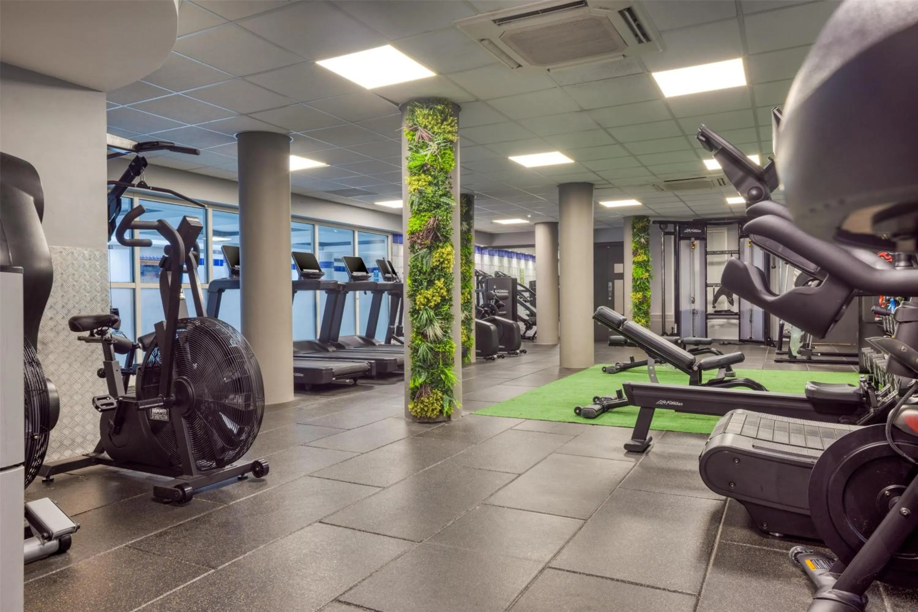 Fitness centre/facilities in Hilton Cardiff