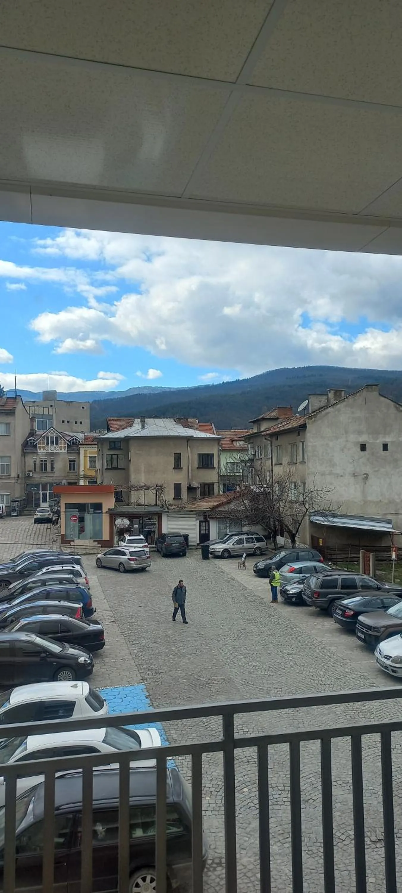 Quiet street view in Hotel Lago Peshtera