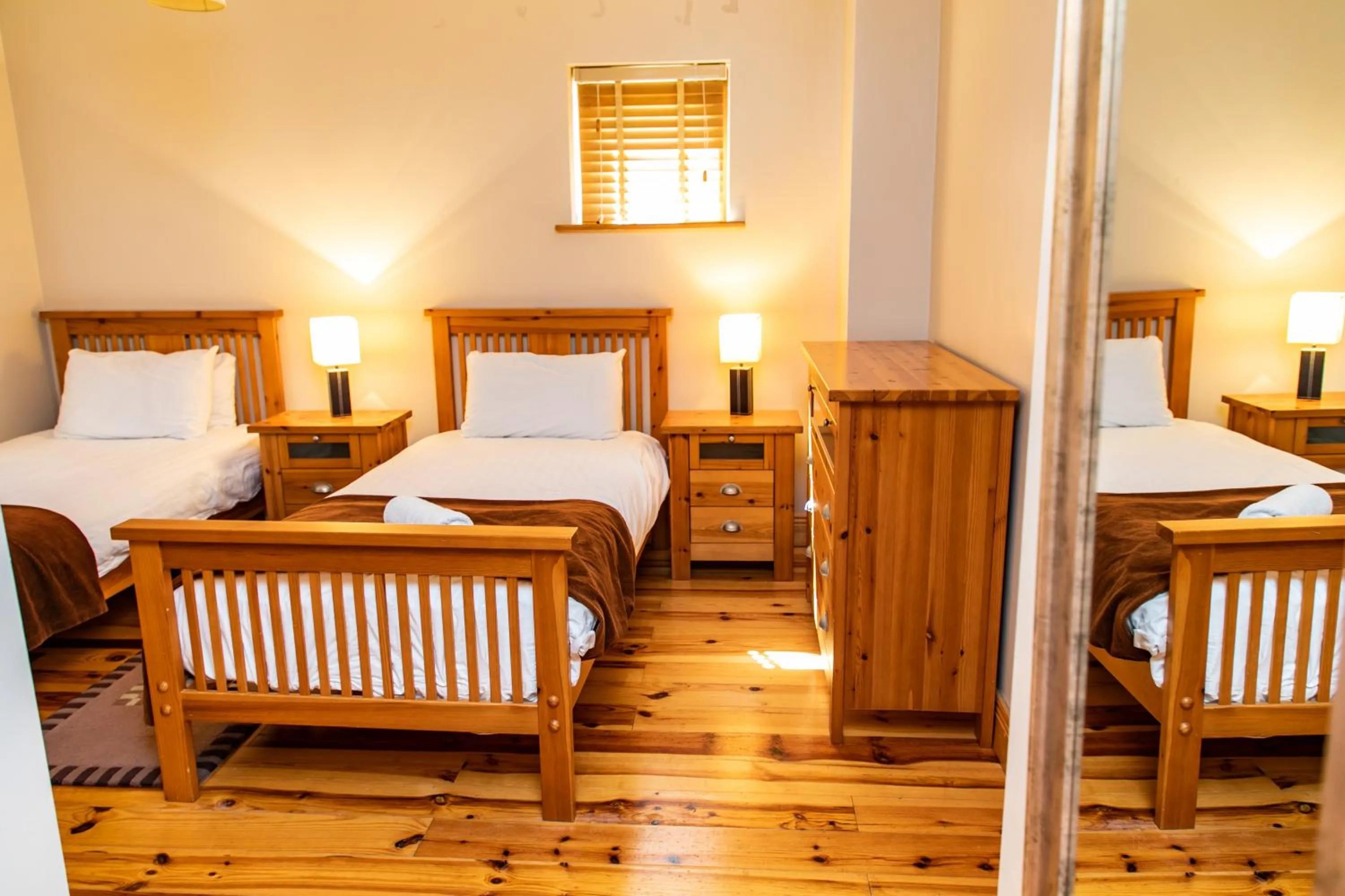 Bedroom, Bed in Hotel Doolin Houses