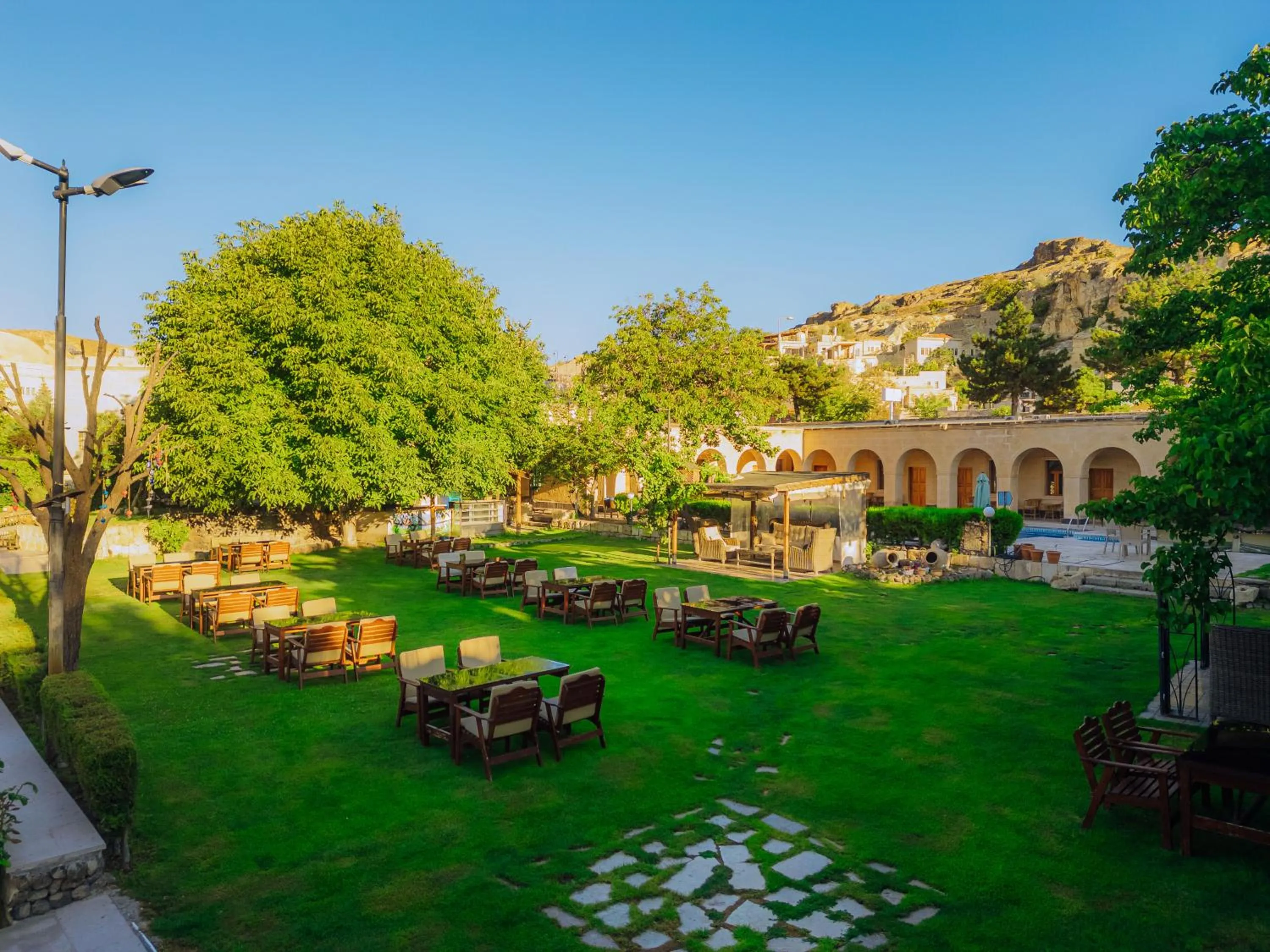 Garden in Melis Cave Hotel