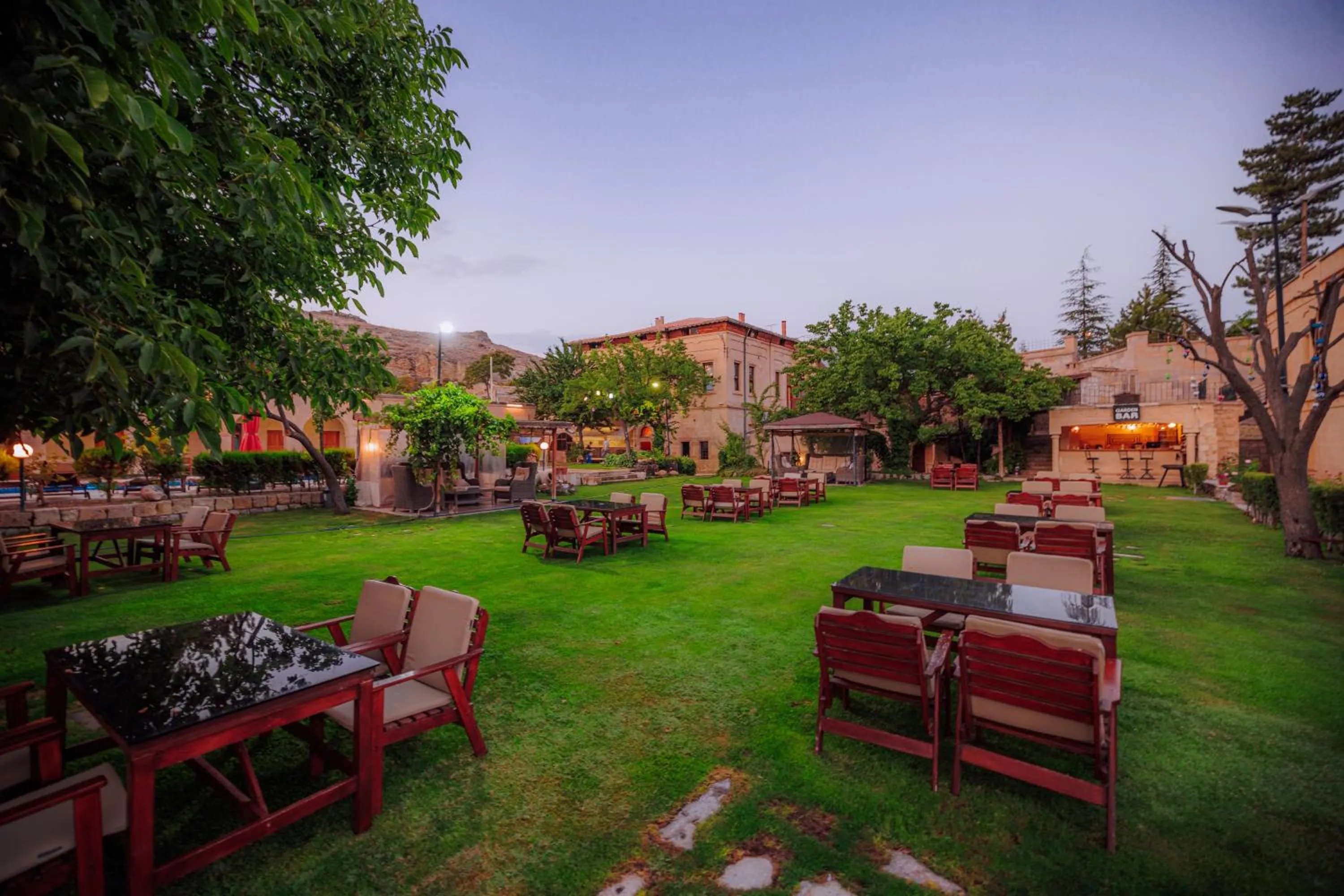 Garden in Melis Cave Hotel