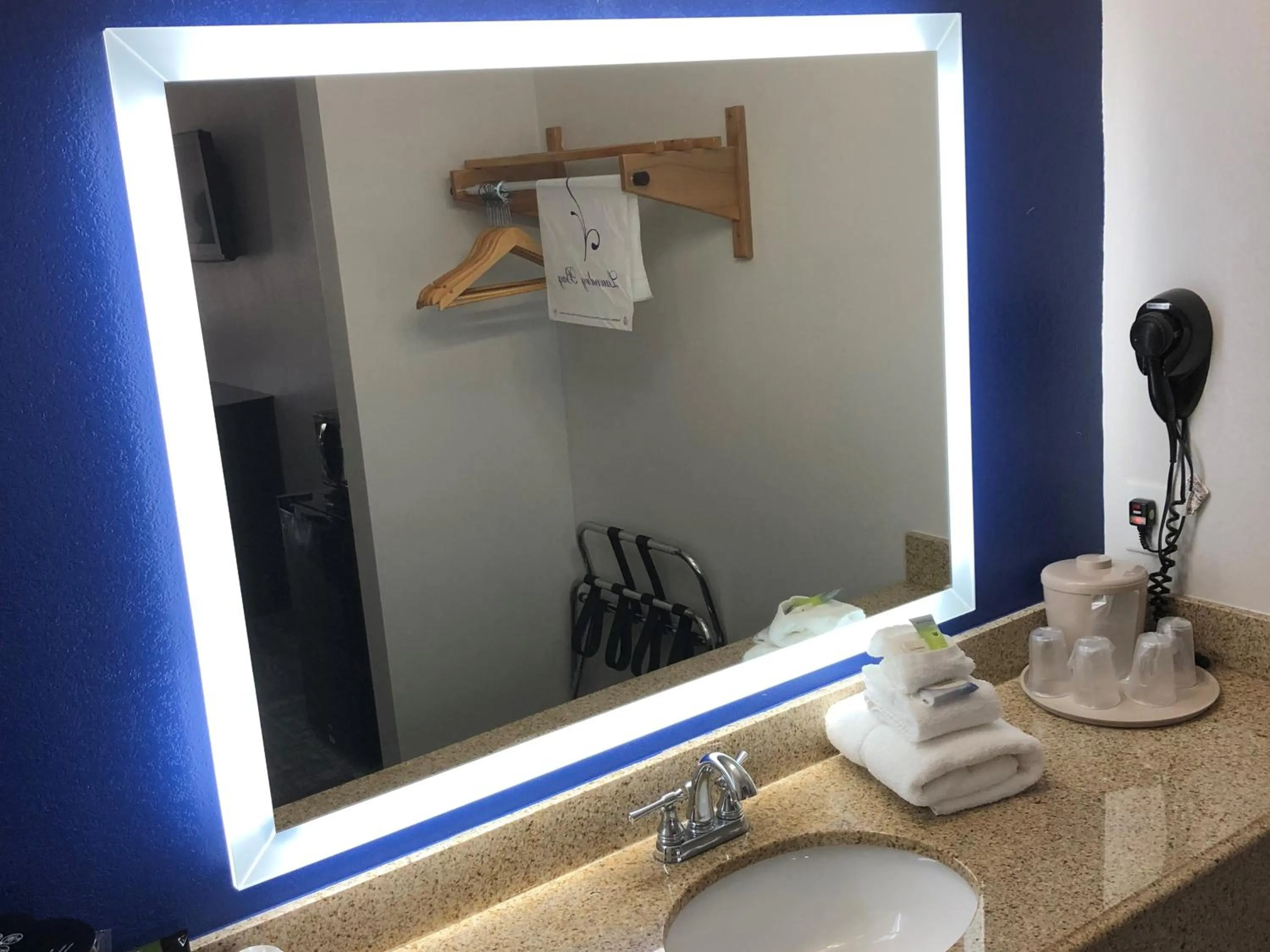 Bathroom in Executive Inn and Suites Joaquin