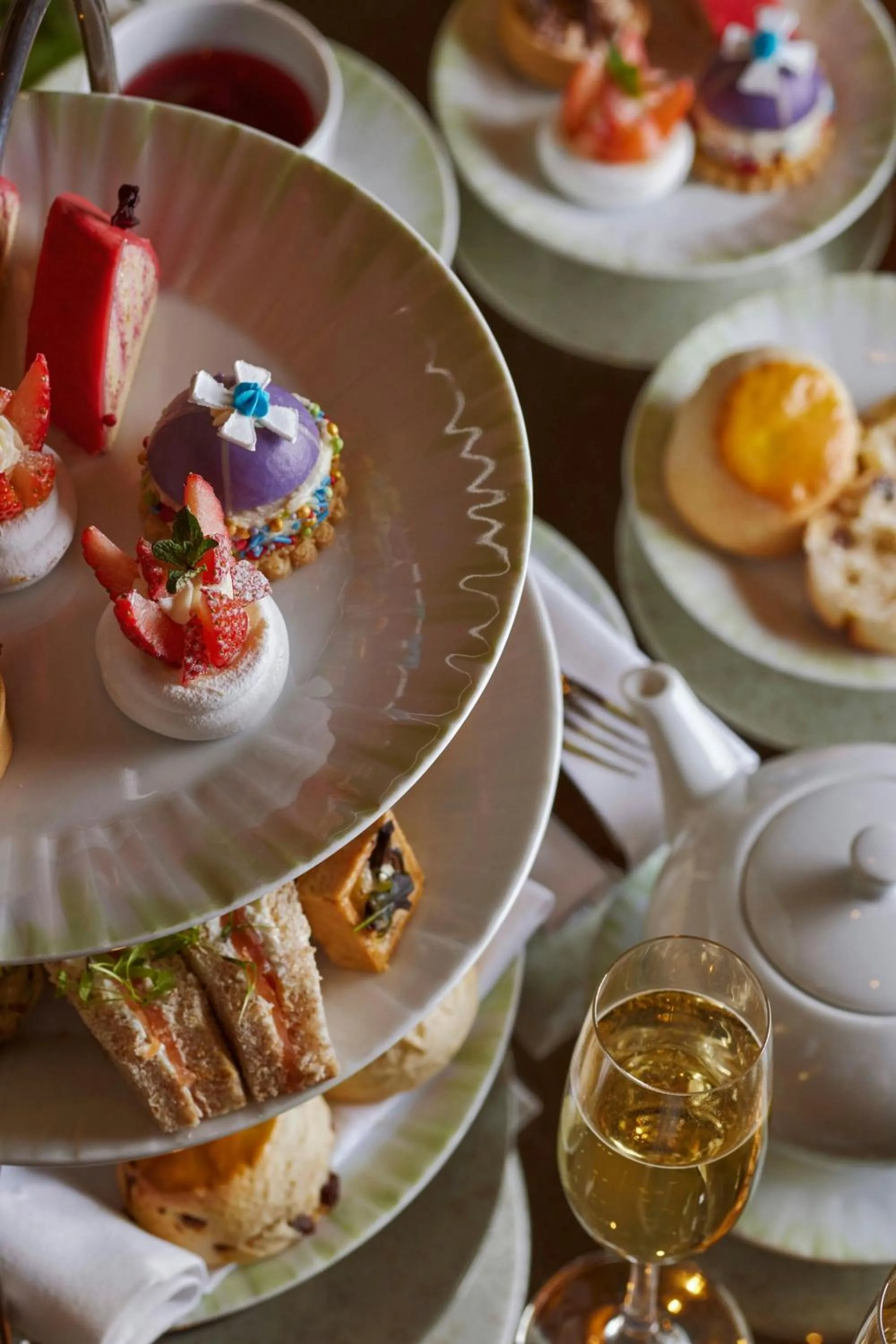 Restaurant/places to eat in The Park Tower Knightsbridge, a Luxury Collection Hotel, London