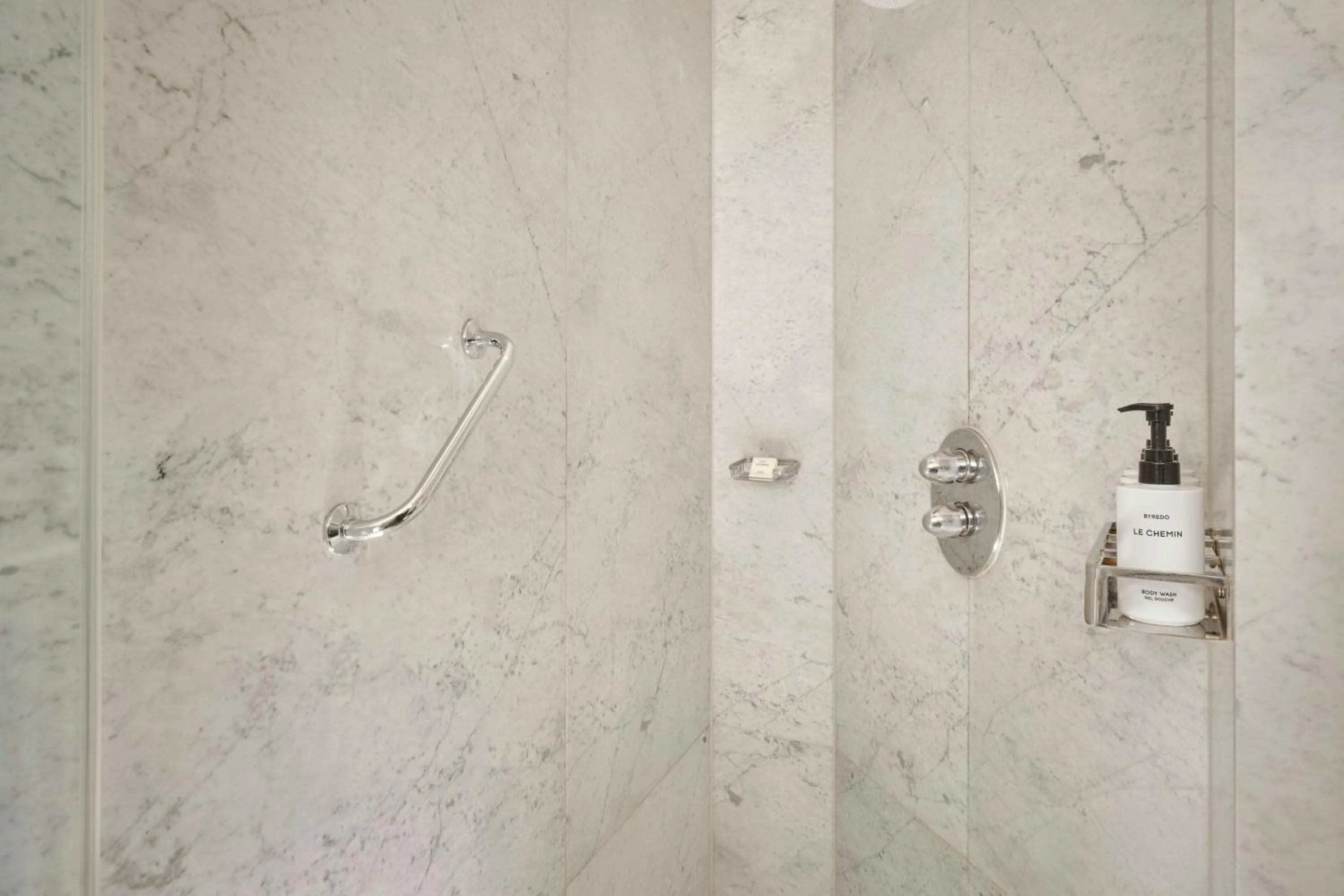 Bathroom in The Park Tower Knightsbridge, a Luxury Collection Hotel, London