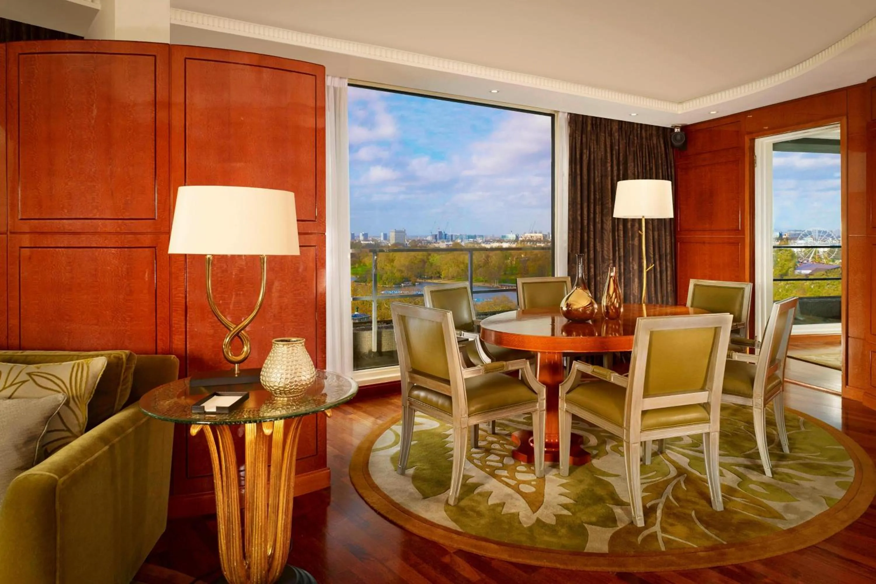 Bedroom in The Park Tower Knightsbridge, a Luxury Collection Hotel, London