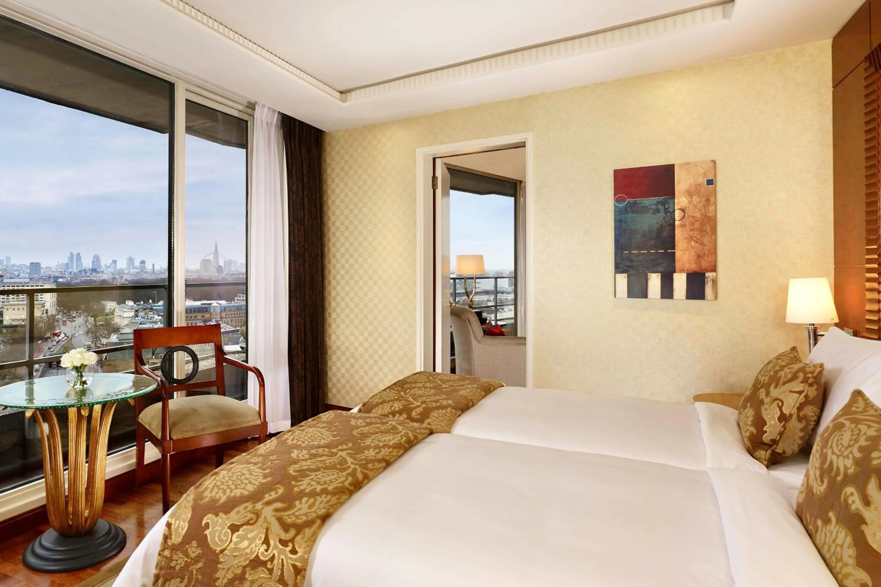 Bedroom, Bed in The Park Tower Knightsbridge, a Luxury Collection Hotel, London