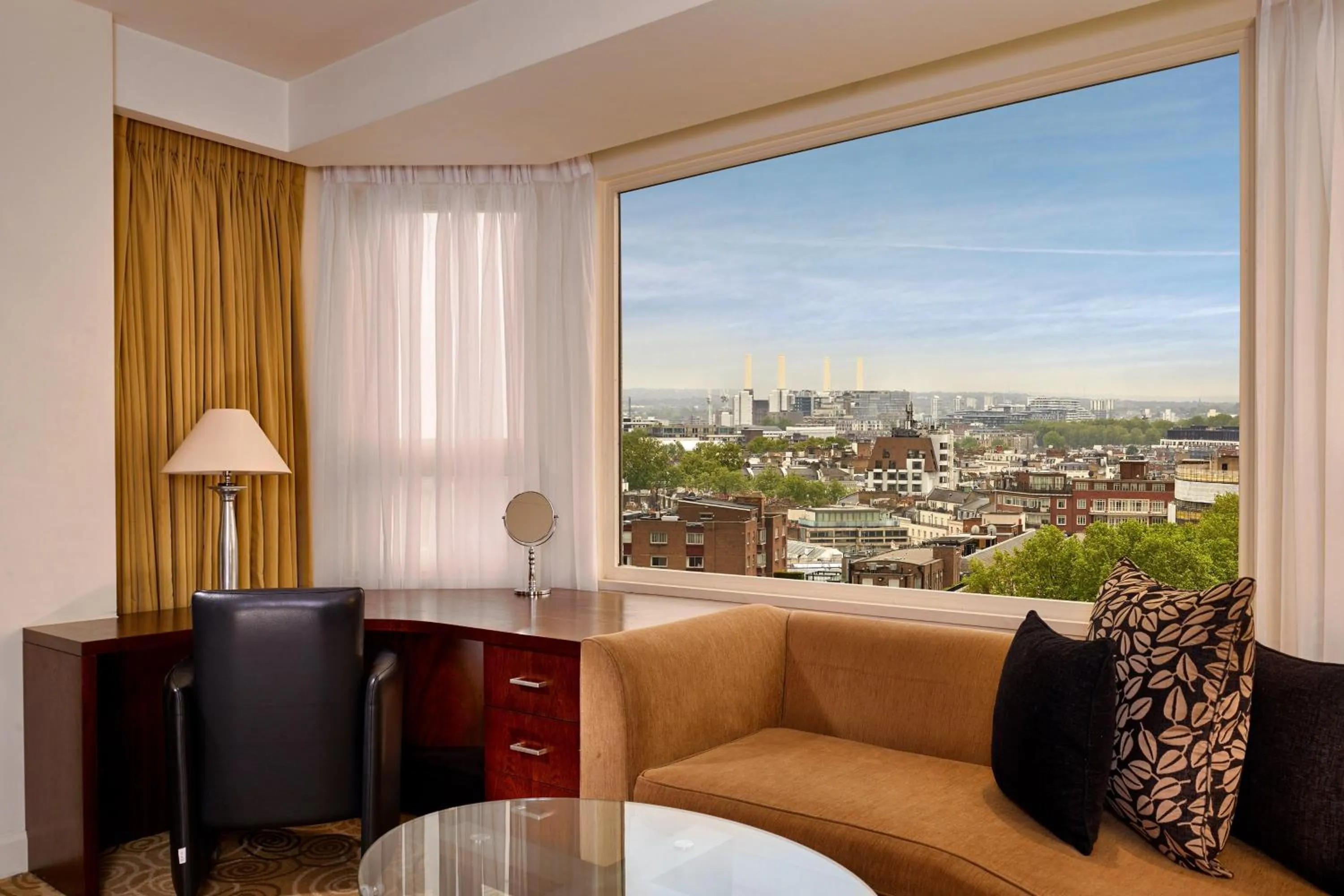 Photo of the whole room in The Park Tower Knightsbridge, a Luxury Collection Hotel, London