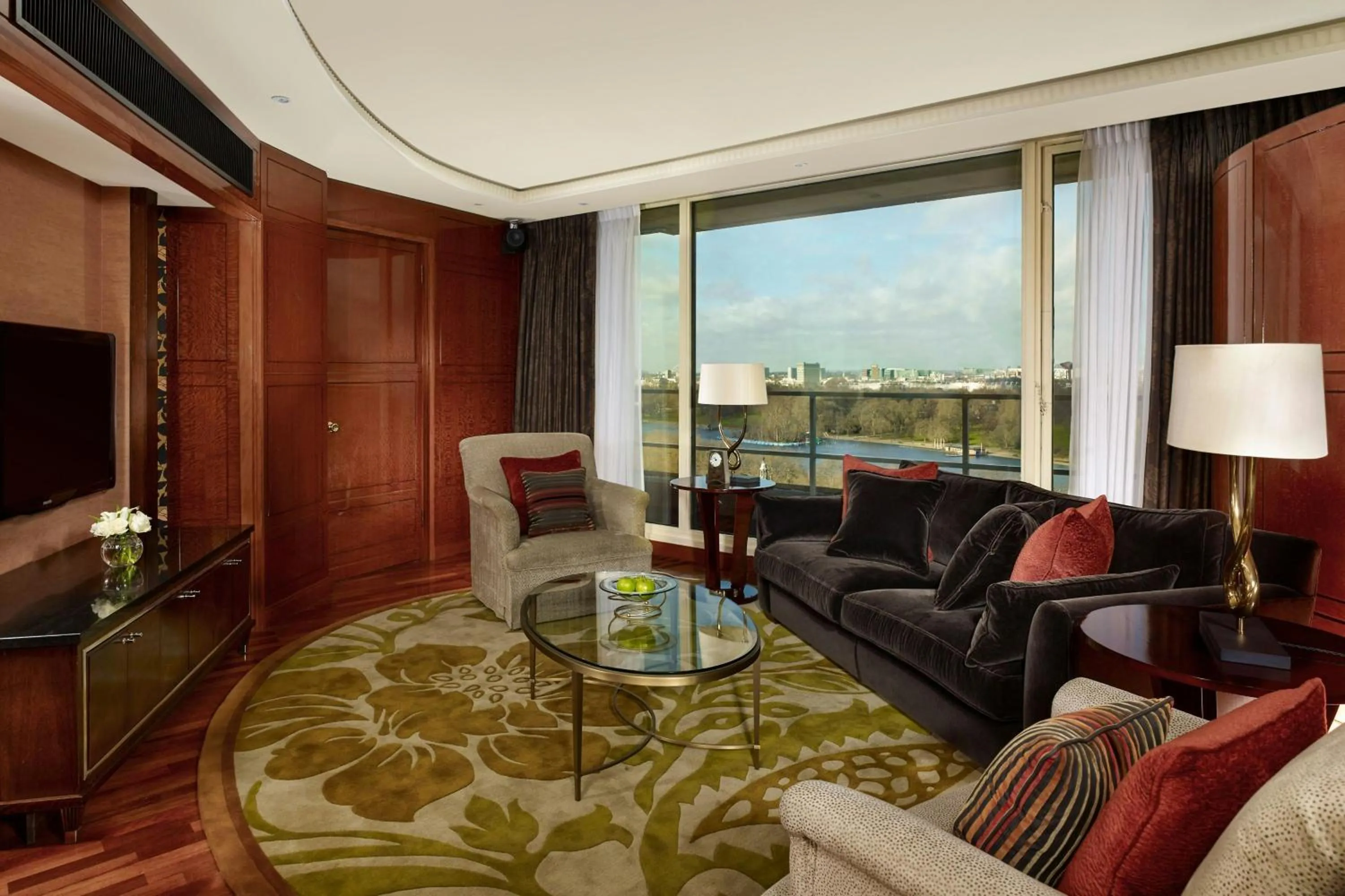 Photo of the whole room in The Park Tower Knightsbridge, a Luxury Collection Hotel, London
