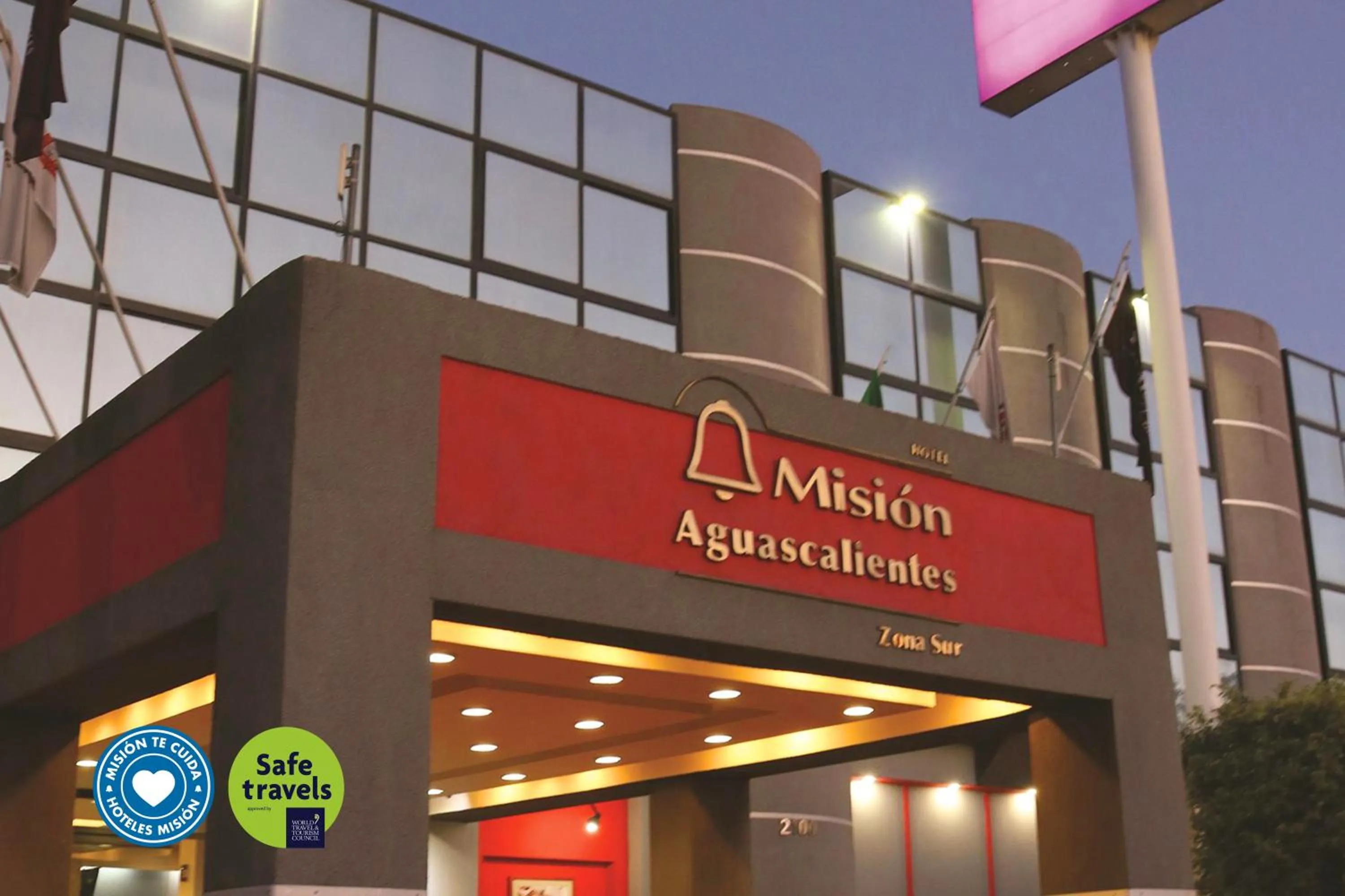 Facade/entrance in Mision Aguascalientes Zona Sur