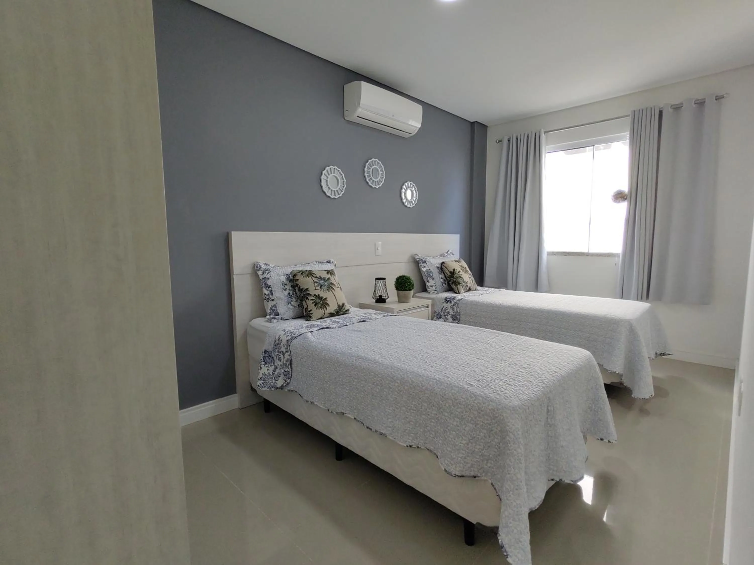 Bed in Apartamento Ipê Branco, Mariscal, ótima localização