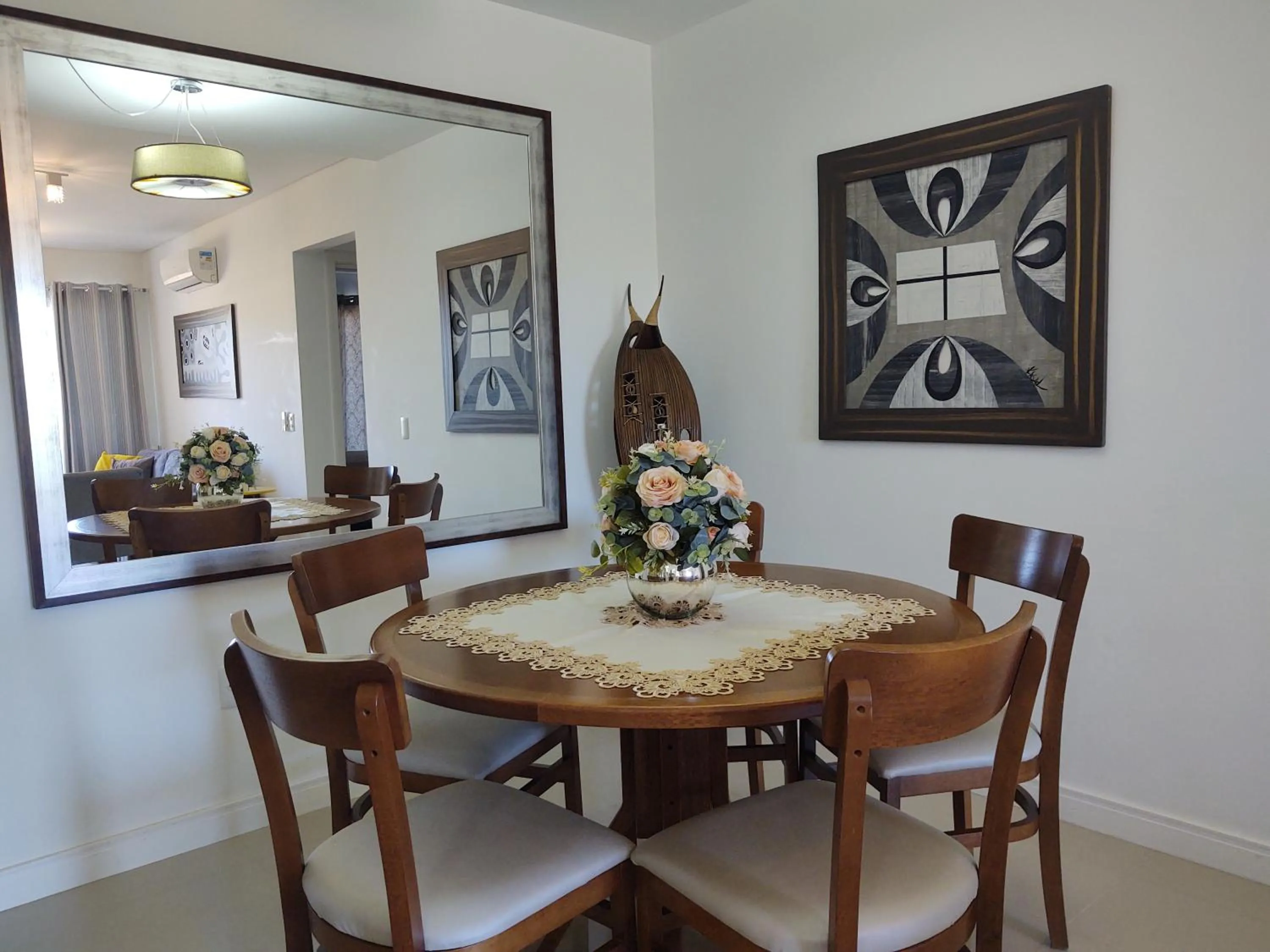 Apartamento Ipê Branco, Mariscal, ótima localização