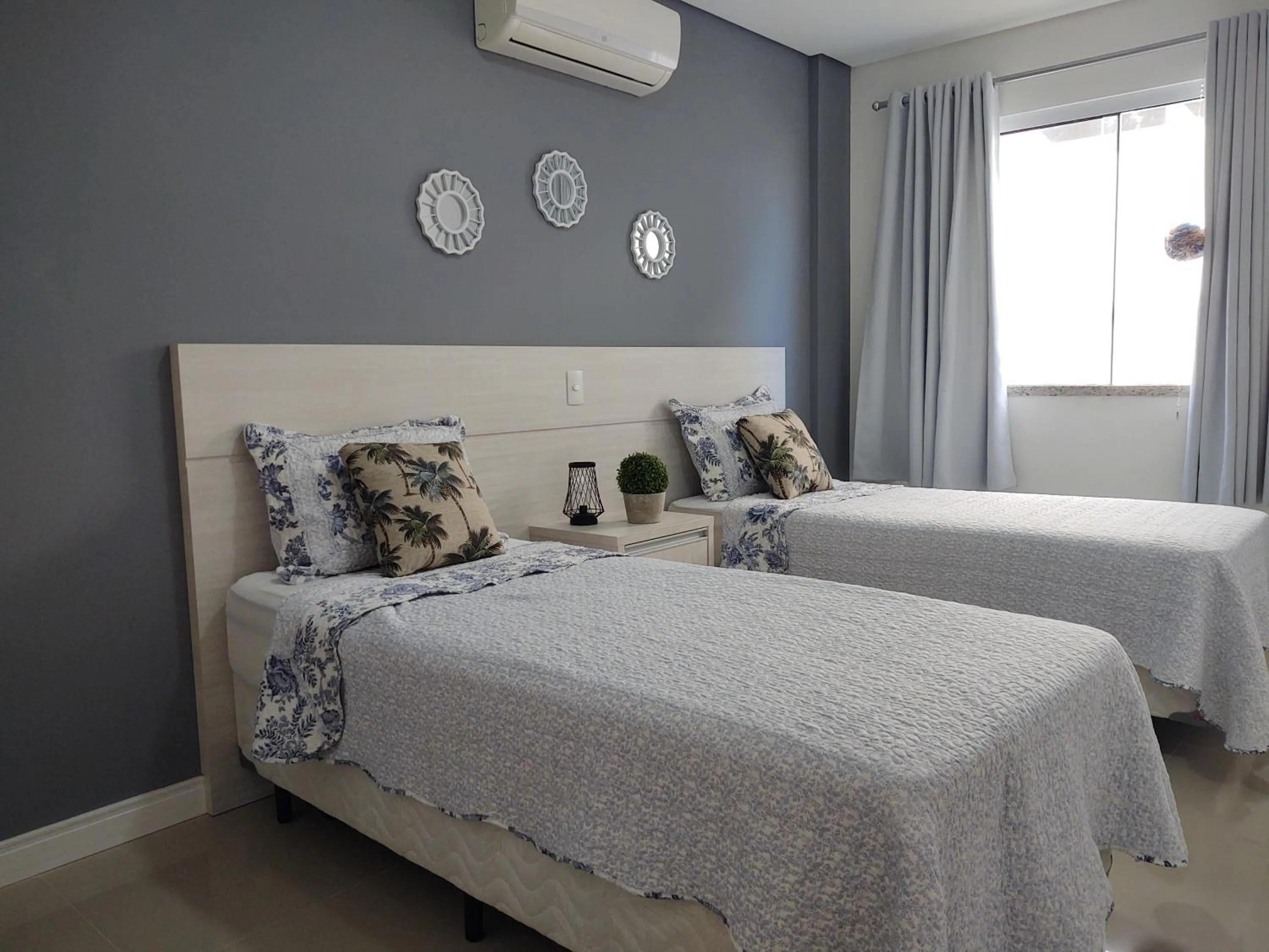 Bed in Apartamento Ipê Branco, Mariscal, ótima localização