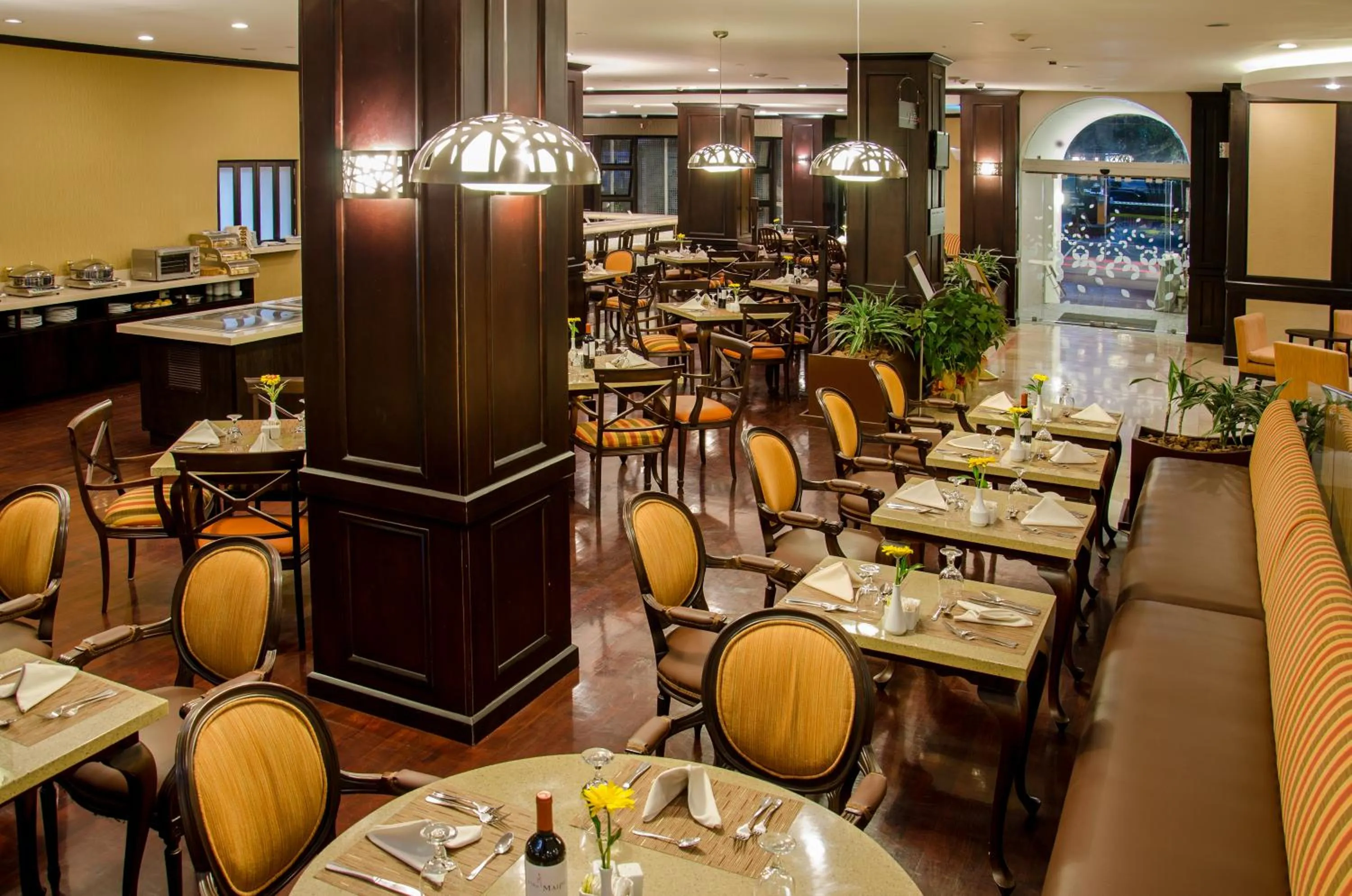 Restaurant/places to eat in Hilton Garden Inn Guatemala City