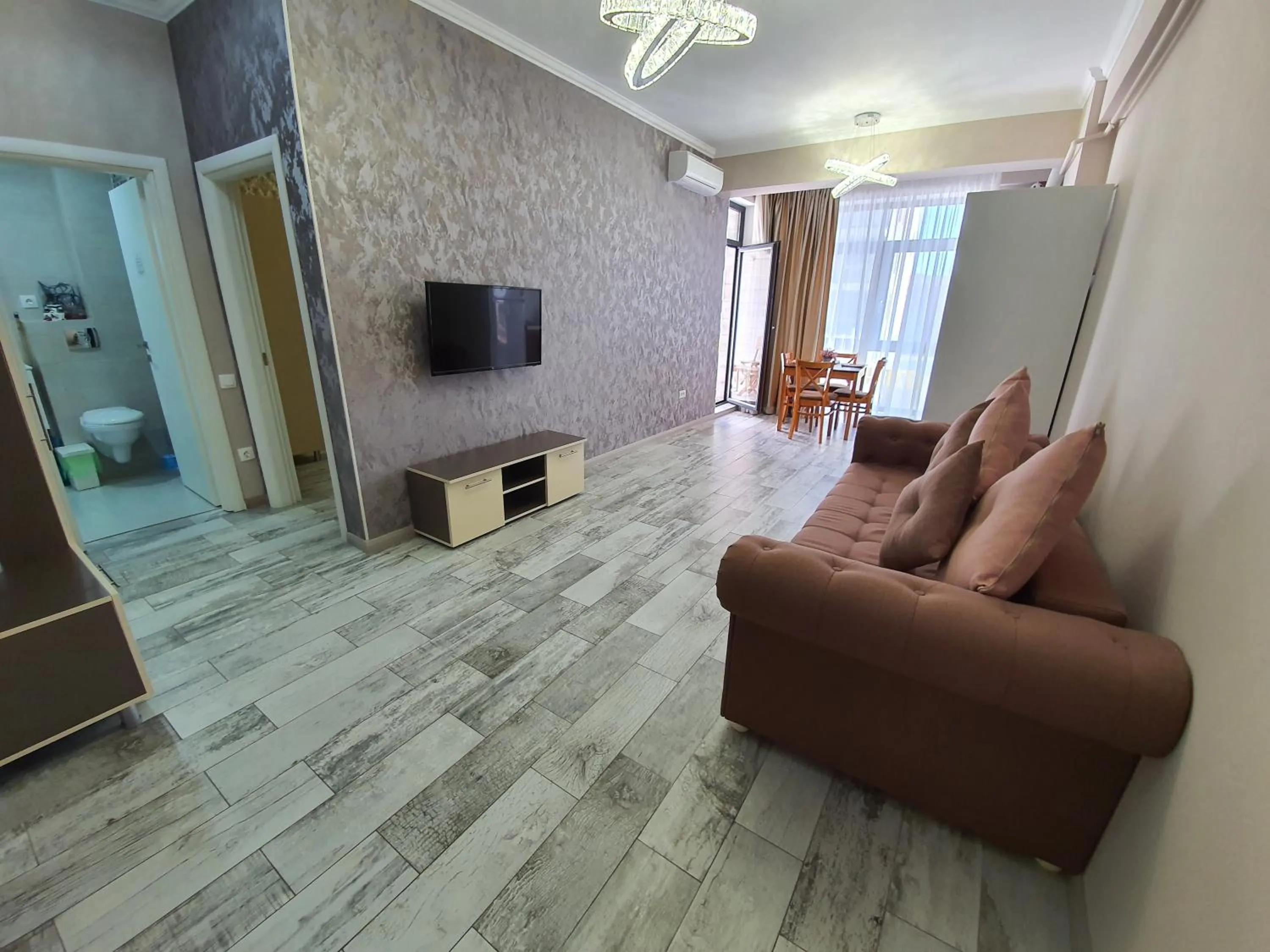 TV and multimedia in Lotus 7 Silver