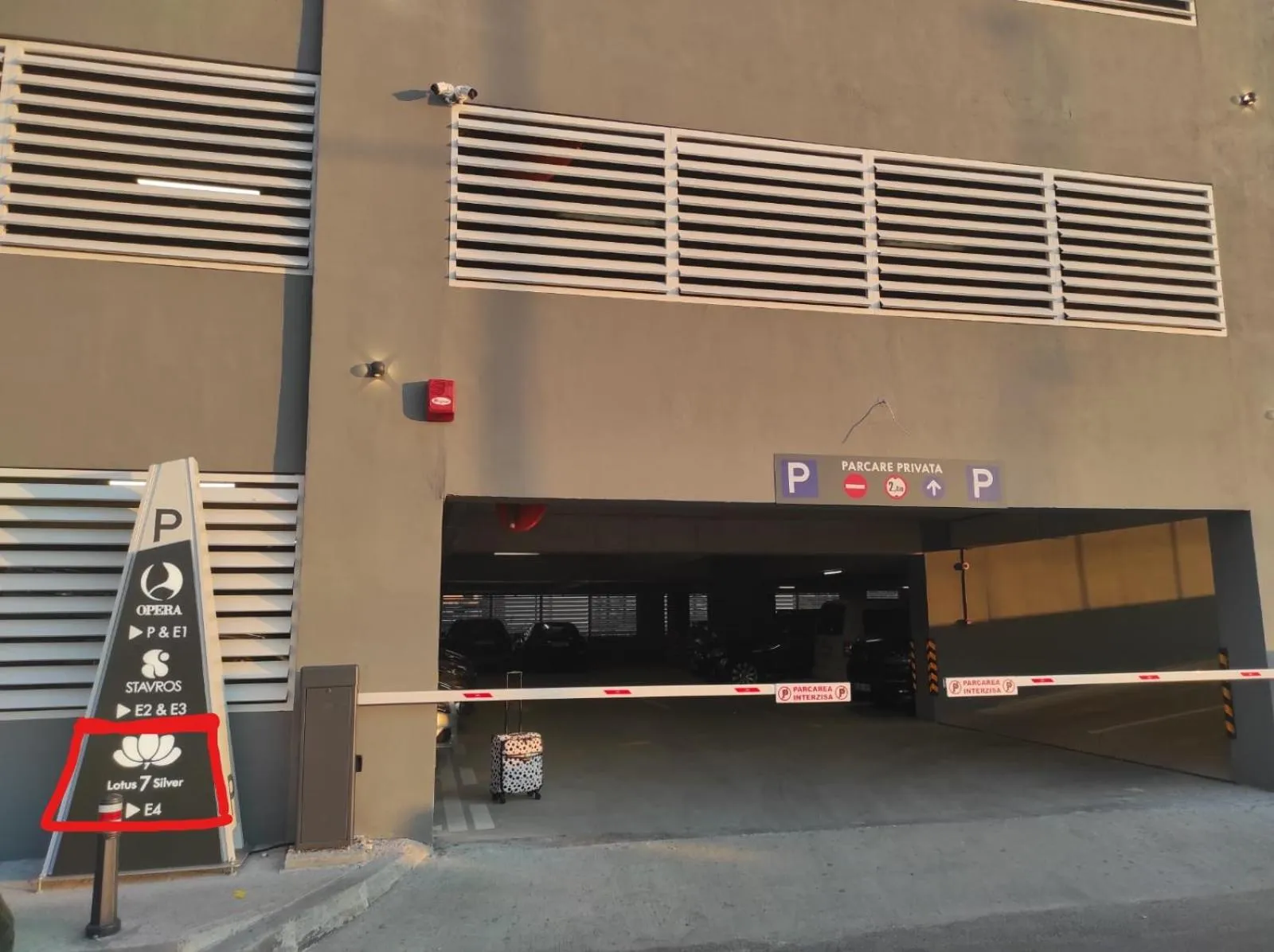 Parking in Lotus 7 Silver