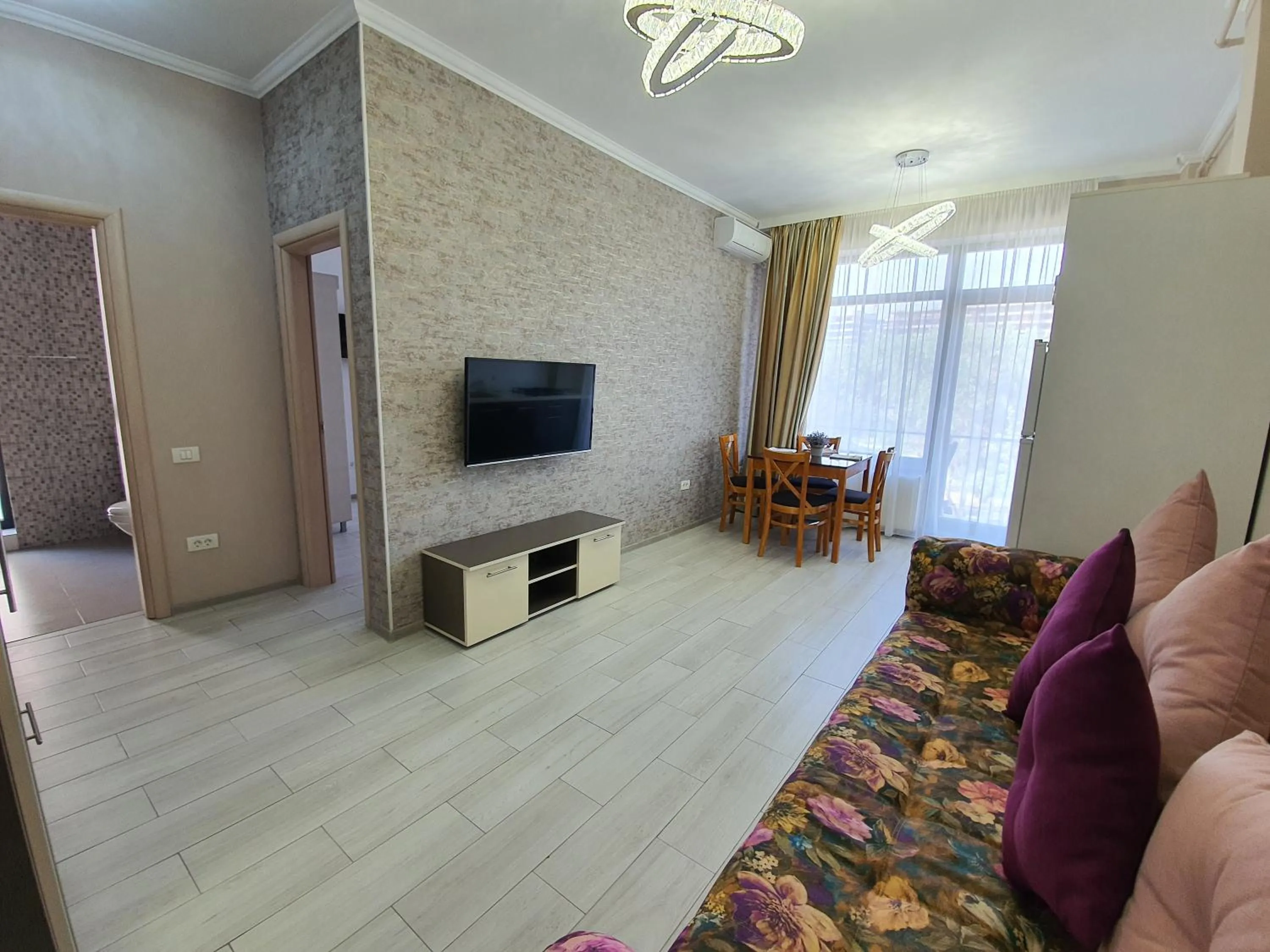 TV and multimedia in Lotus 7 Silver