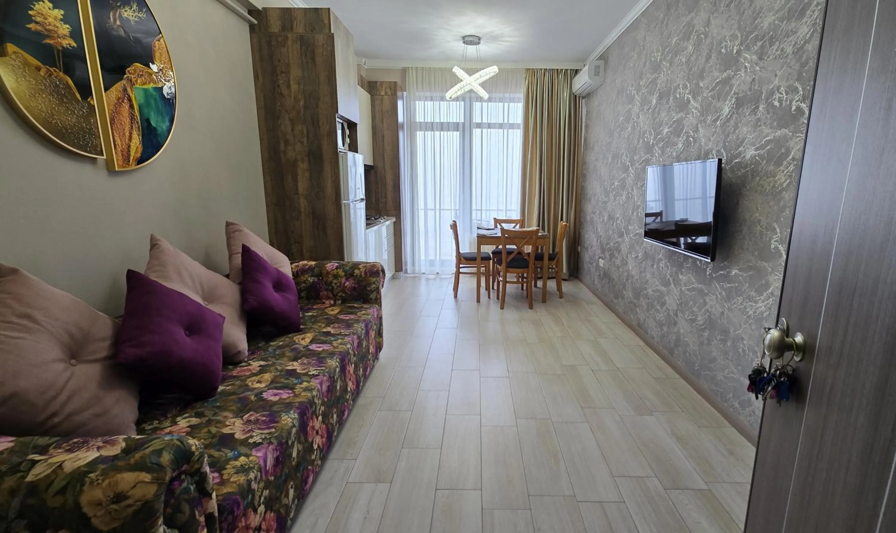 Living room in Lotus 7 Silver