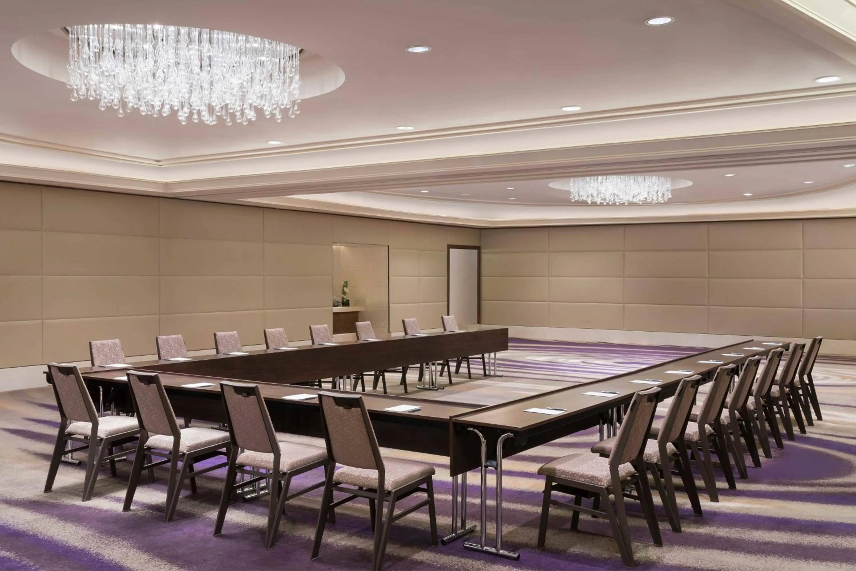 Meeting/conference room in VOGO Abu Dhabi Golf Resort & Spa Formerly The Westin Abu Dhabi Golf Resort & Spa