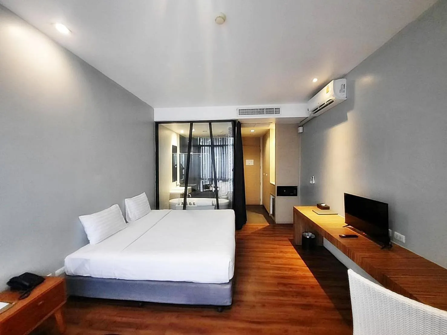 Bed in Vismaya Suvarnabhumi Hotel