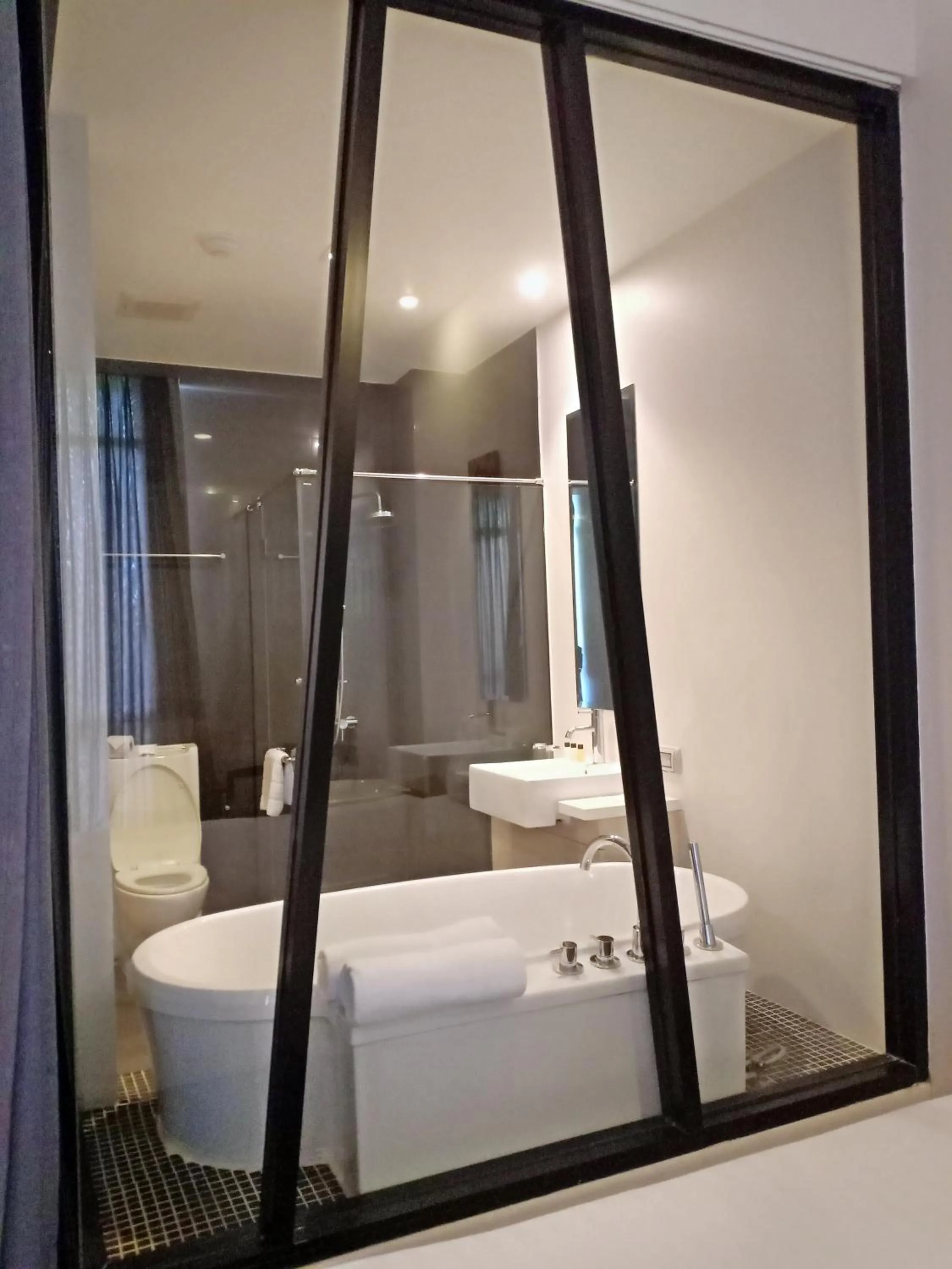Bathroom in Vismaya Suvarnabhumi Hotel