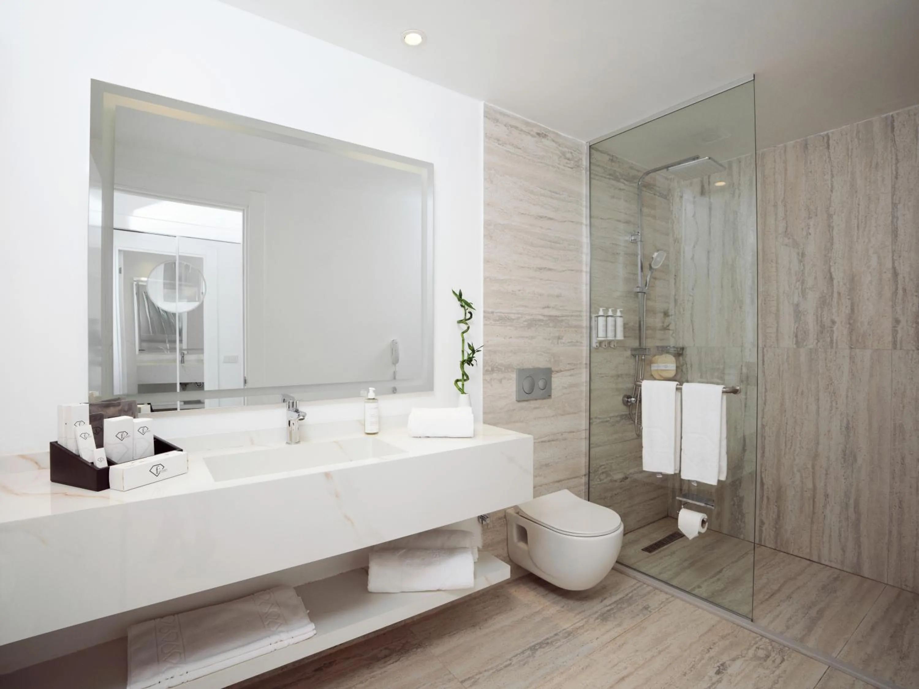 FashionTV Luxe Resort