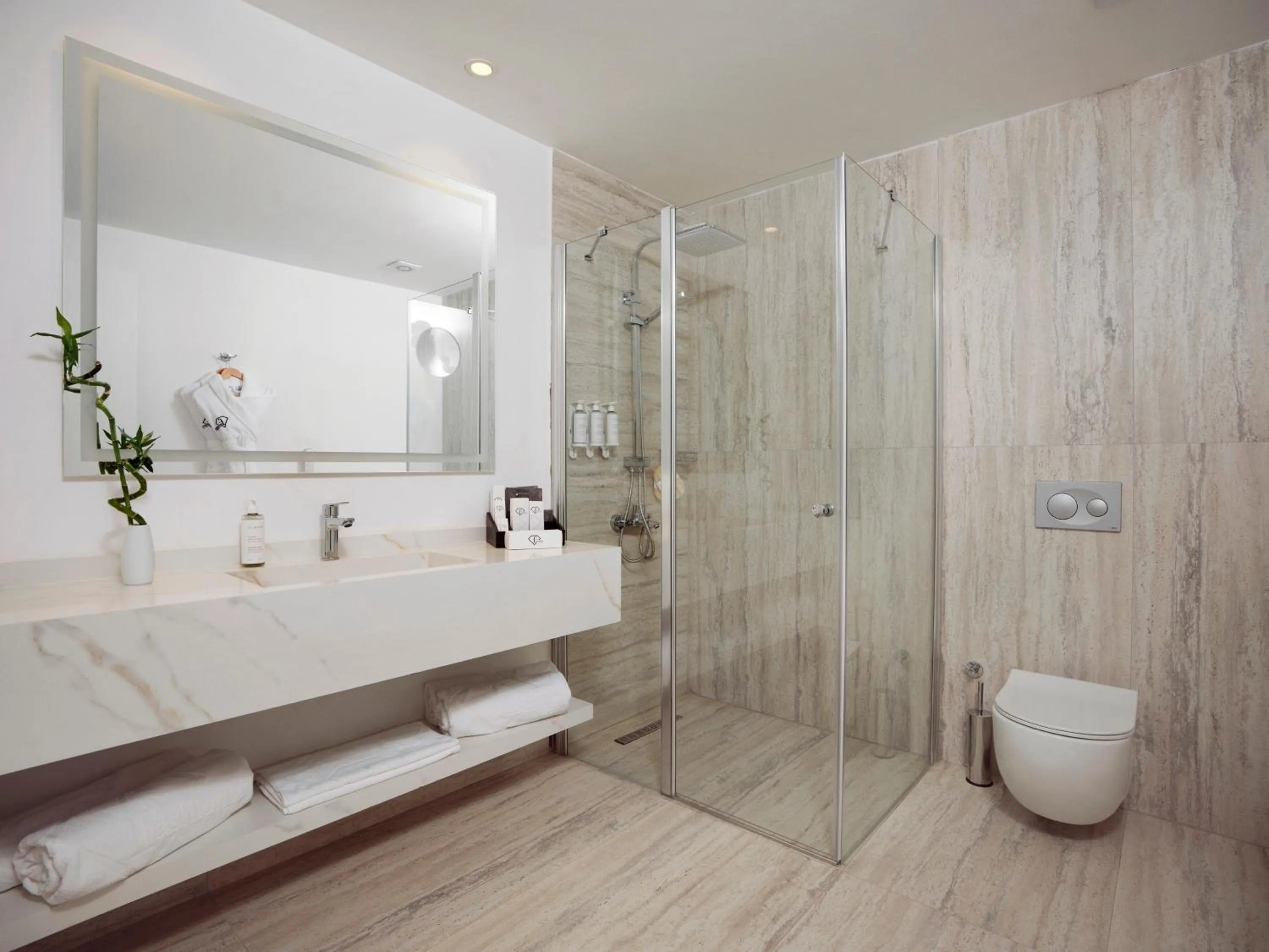 FashionTV Luxe Resort