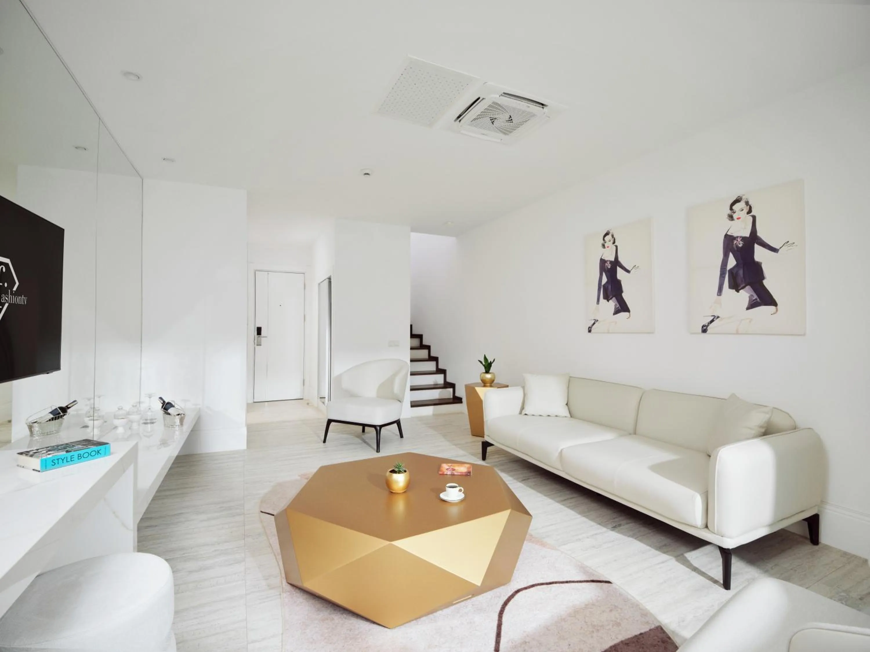 FashionTV Luxe Resort