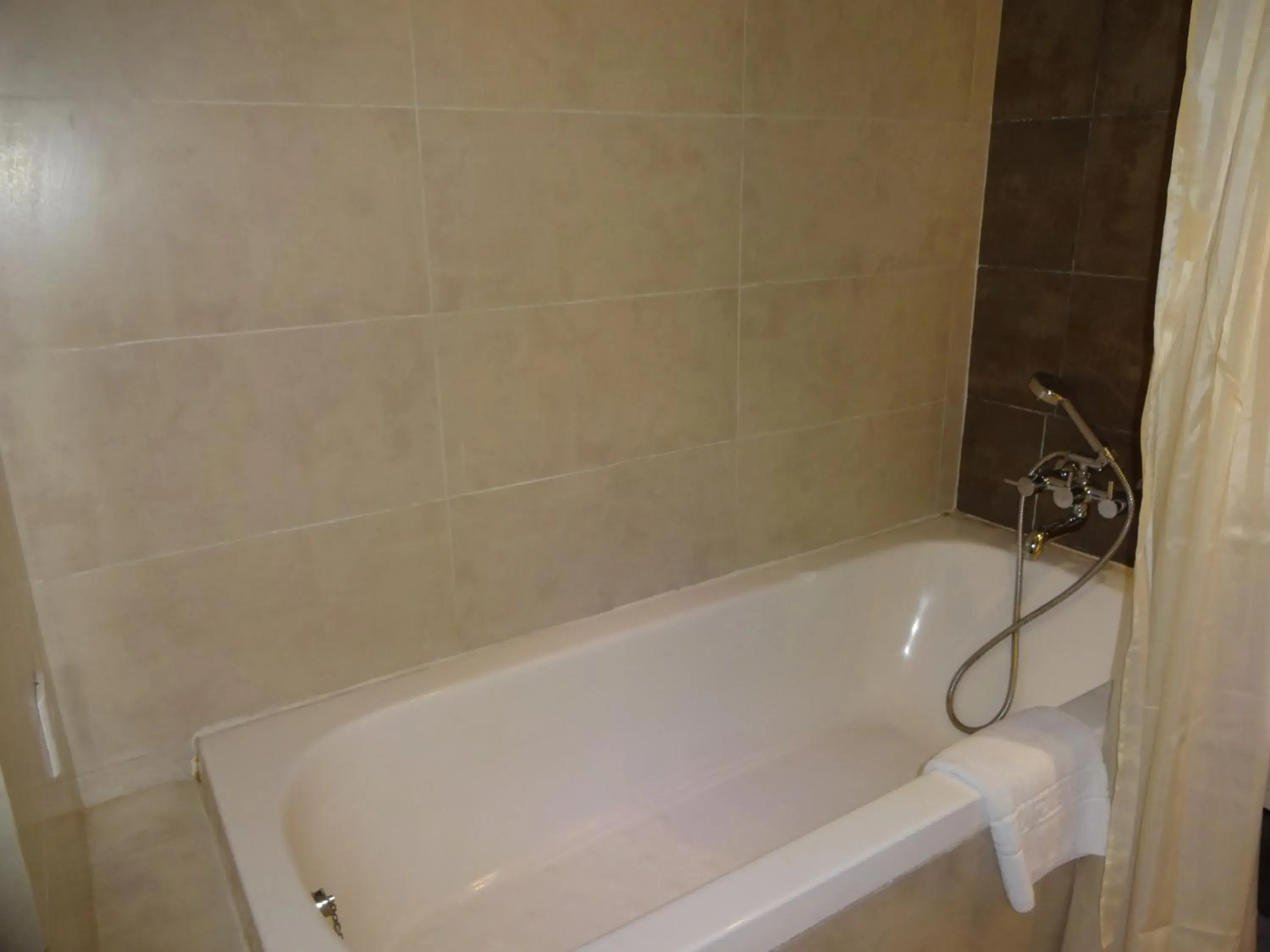 Bathroom in Gokulam Park Coimbatore Bathroom in Gokulam Park Coimbatore