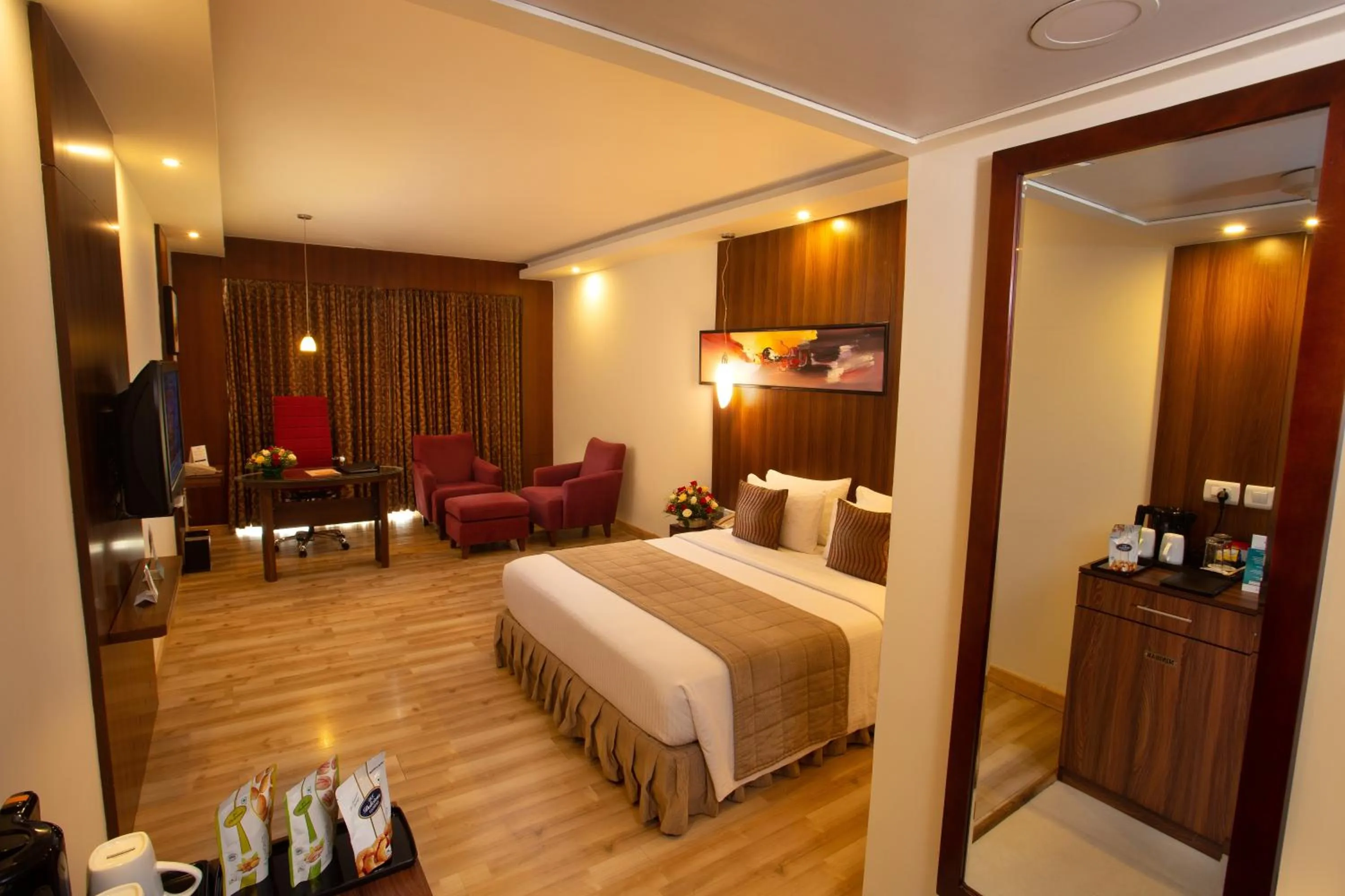 Photo of the whole room, Bed in Gokulam Park Coimbatore