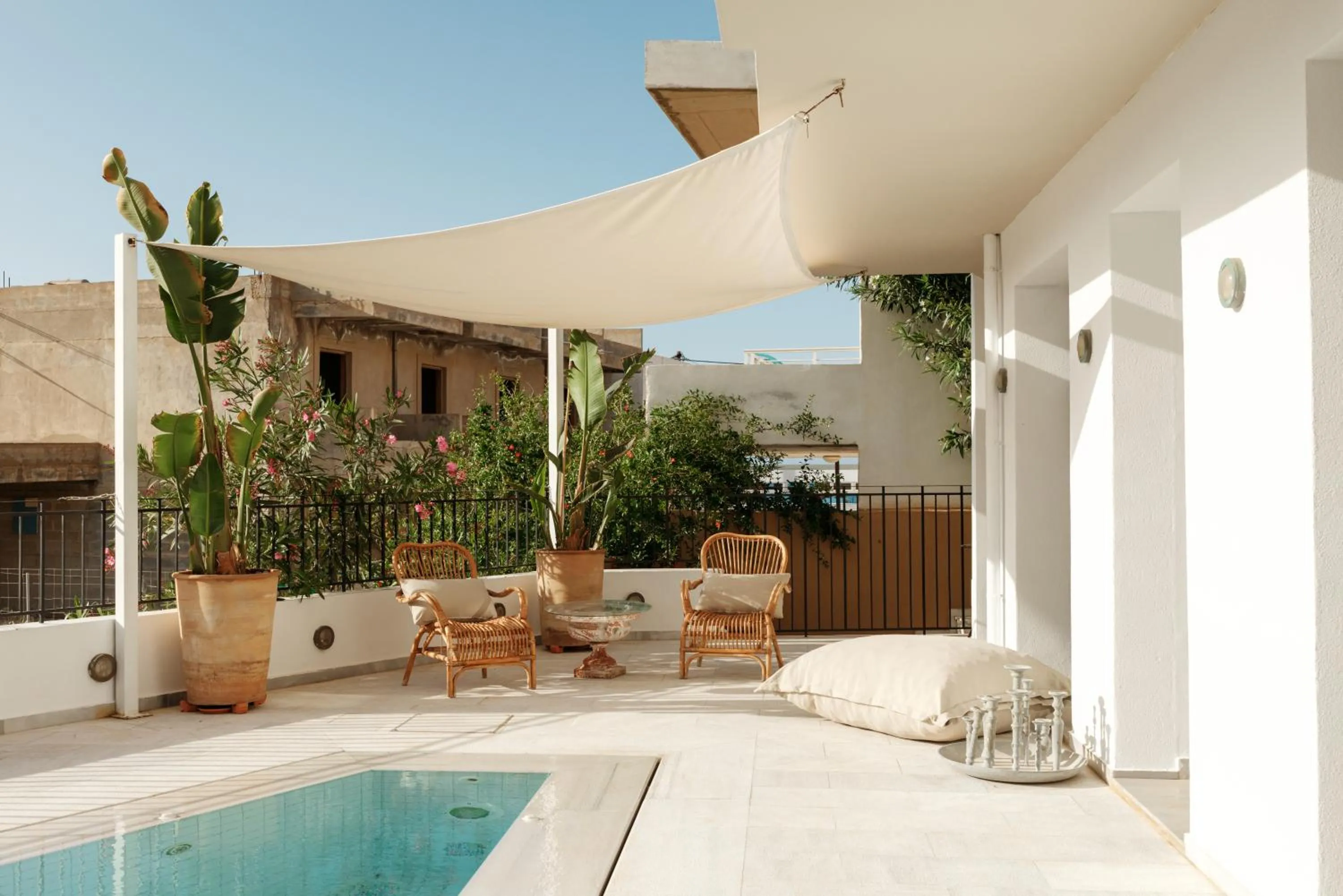 Day in Nami Hotel & Suites