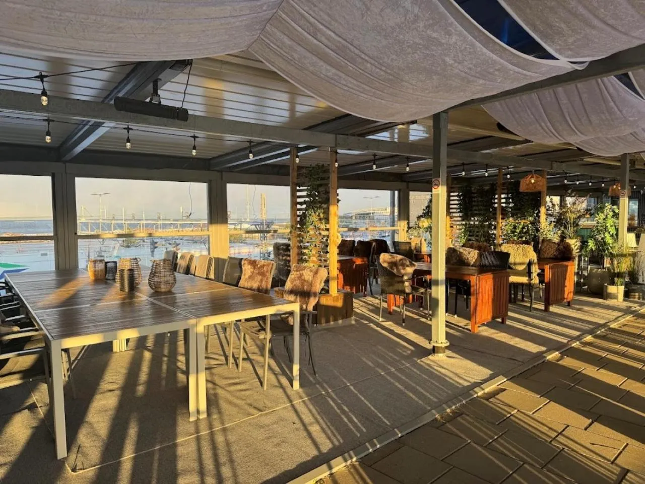 Restaurant/places to eat in P-Hotels Brattøra