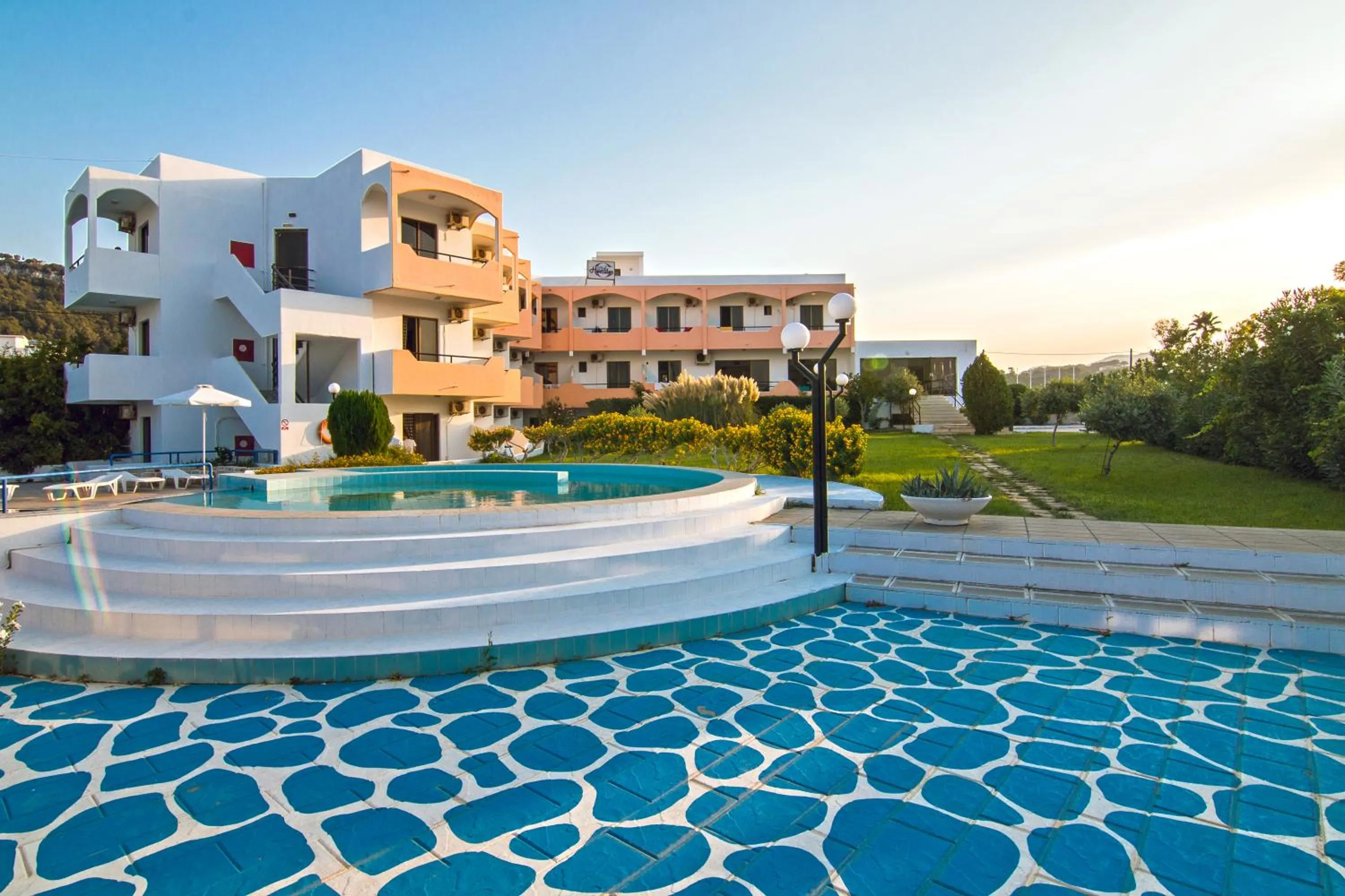 Property building in Hercules Plus Faliraki