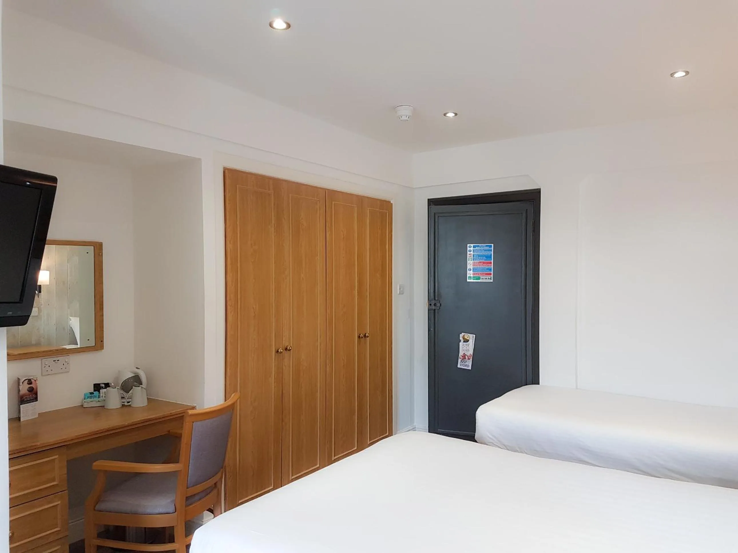 Bed in Ocean Beach Hotel & Spa - OCEANA COLLECTION