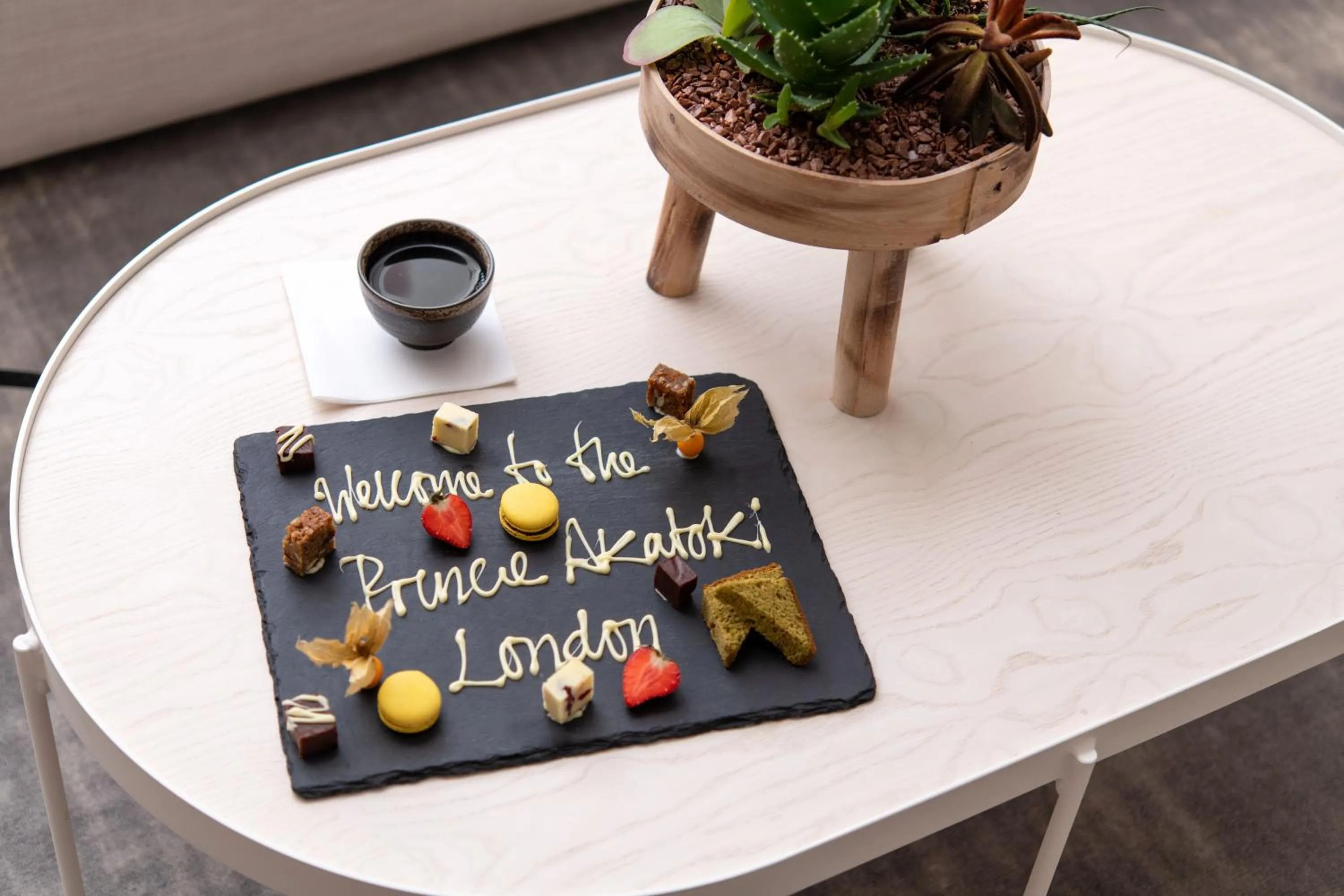 Food in The Prince Akatoki London