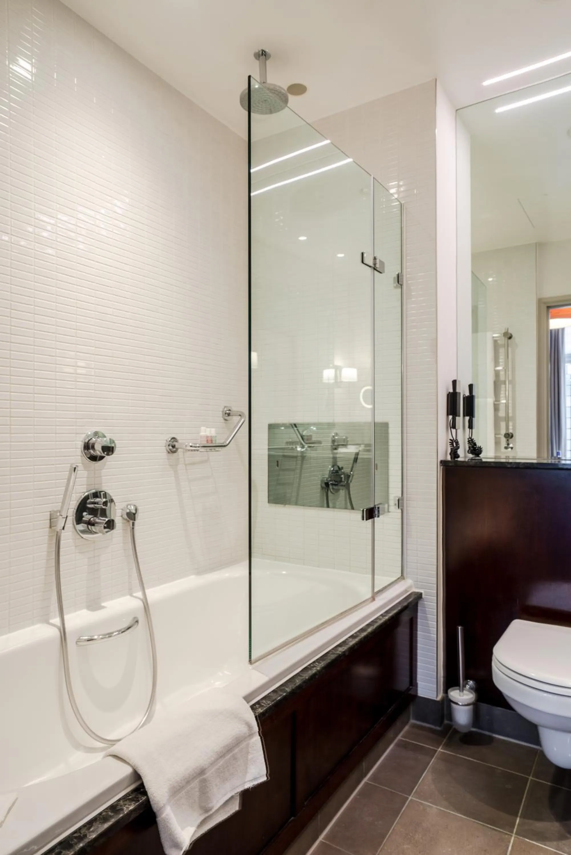 Bathroom in The Prince Akatoki London