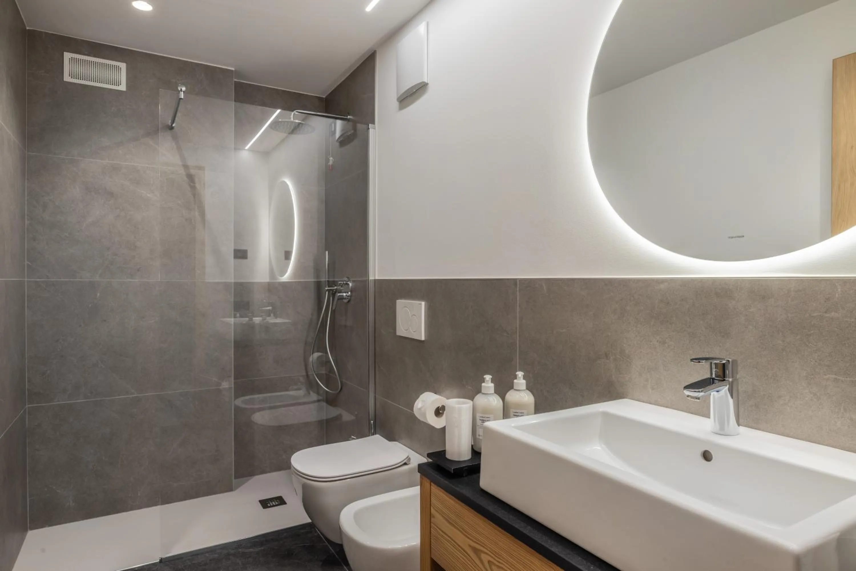 Shower in Hotel Vittoria - Ricarica l'anima