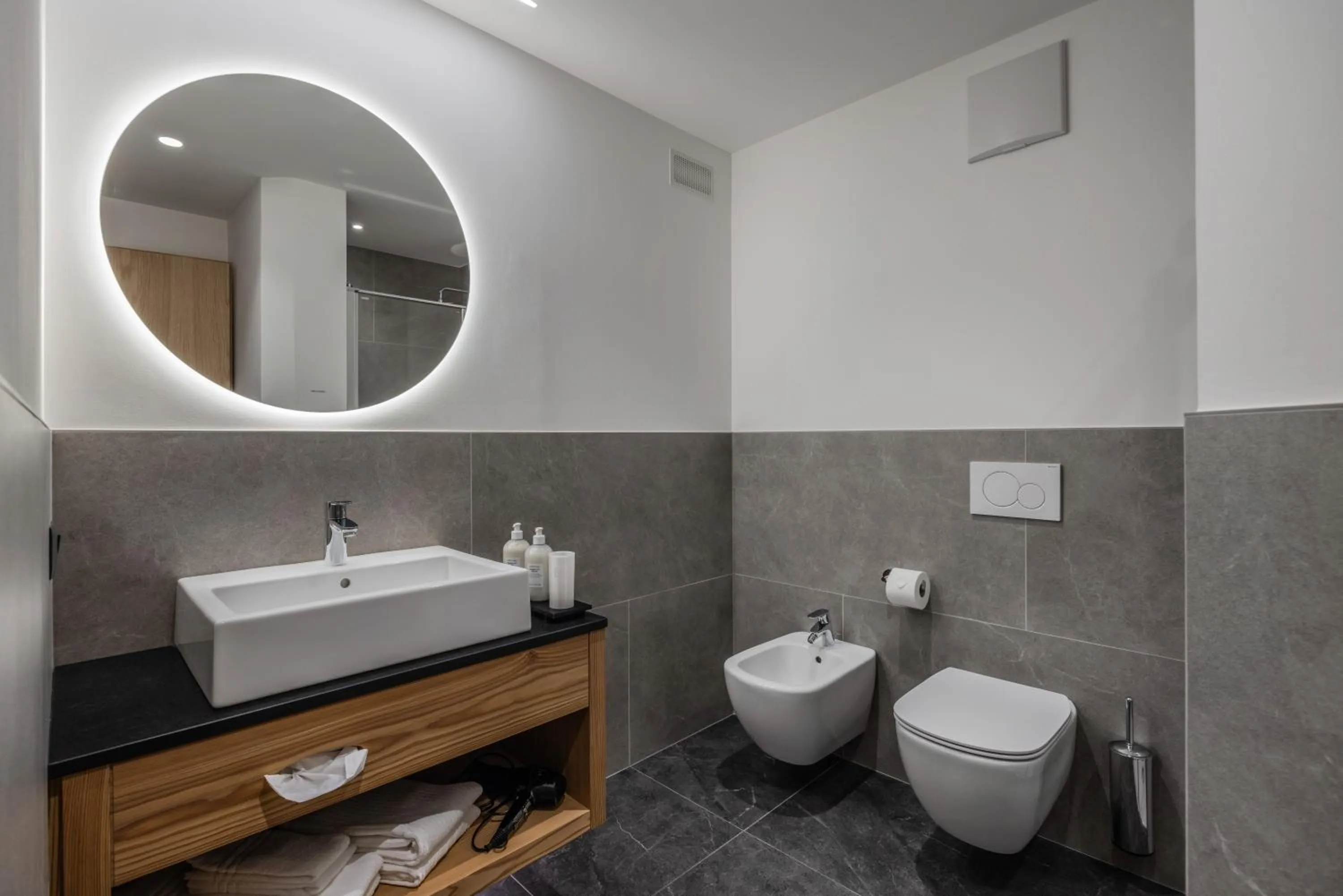 Toilet in Hotel Vittoria - Ricarica l'anima