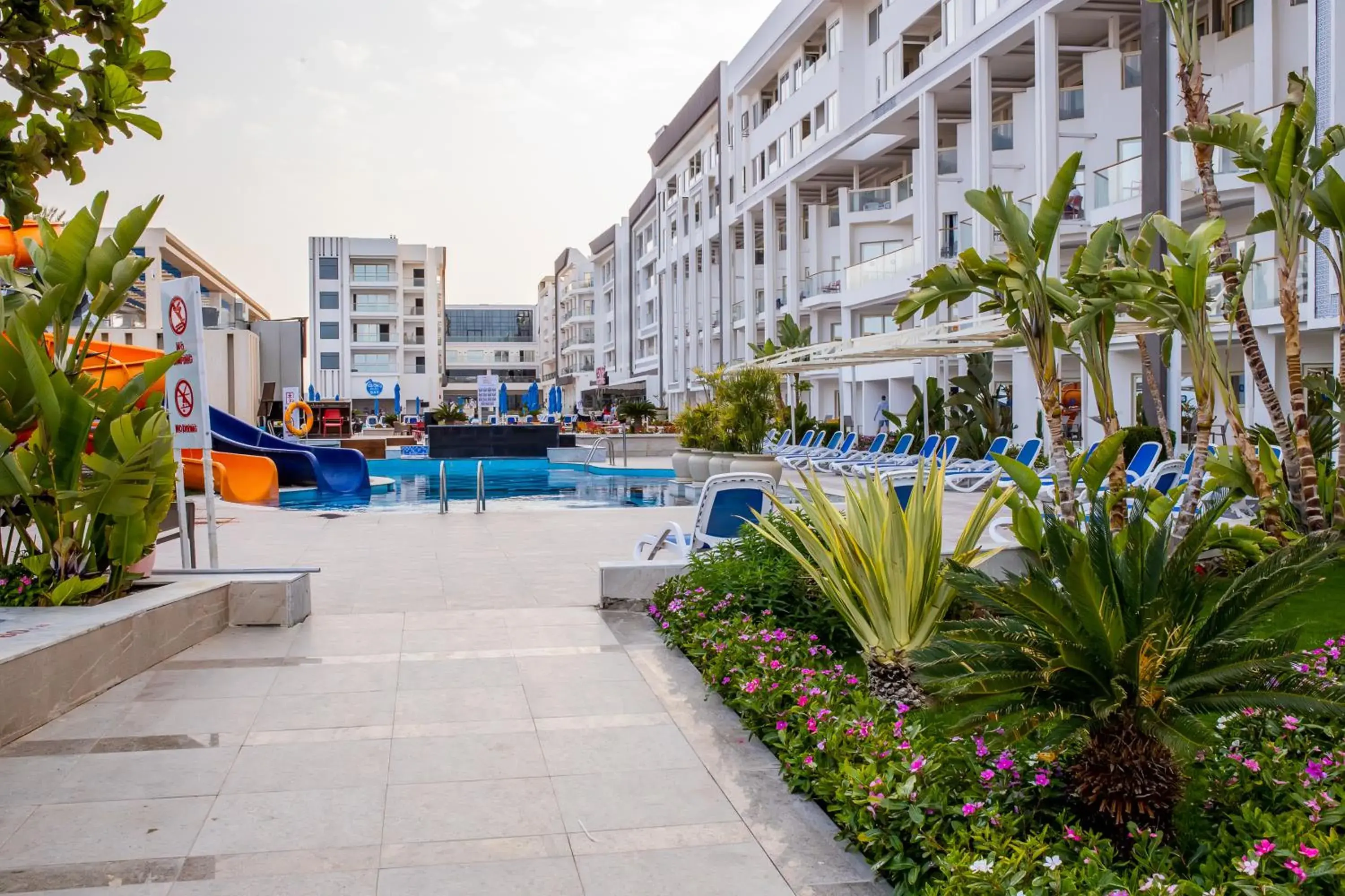 Property building in Bellagio Beach Resort & Spa Property building in Bellagio Beach Resort & Spa