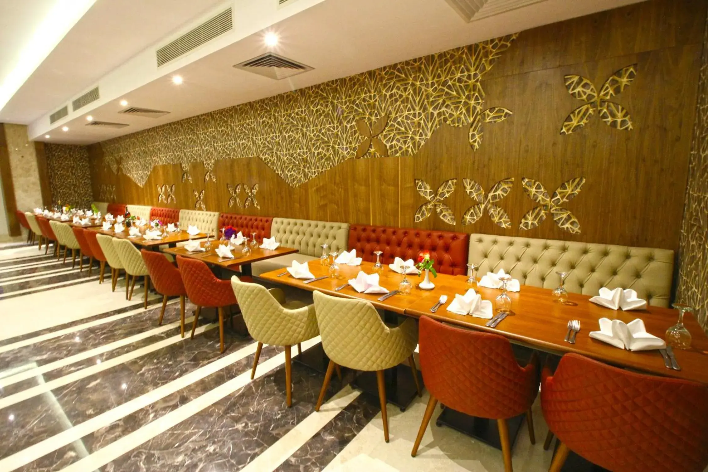 Restaurant/places to eat in Bellagio Beach Resort & Spa Restaurant/places to eat in Bellagio Beach Resort & Spa